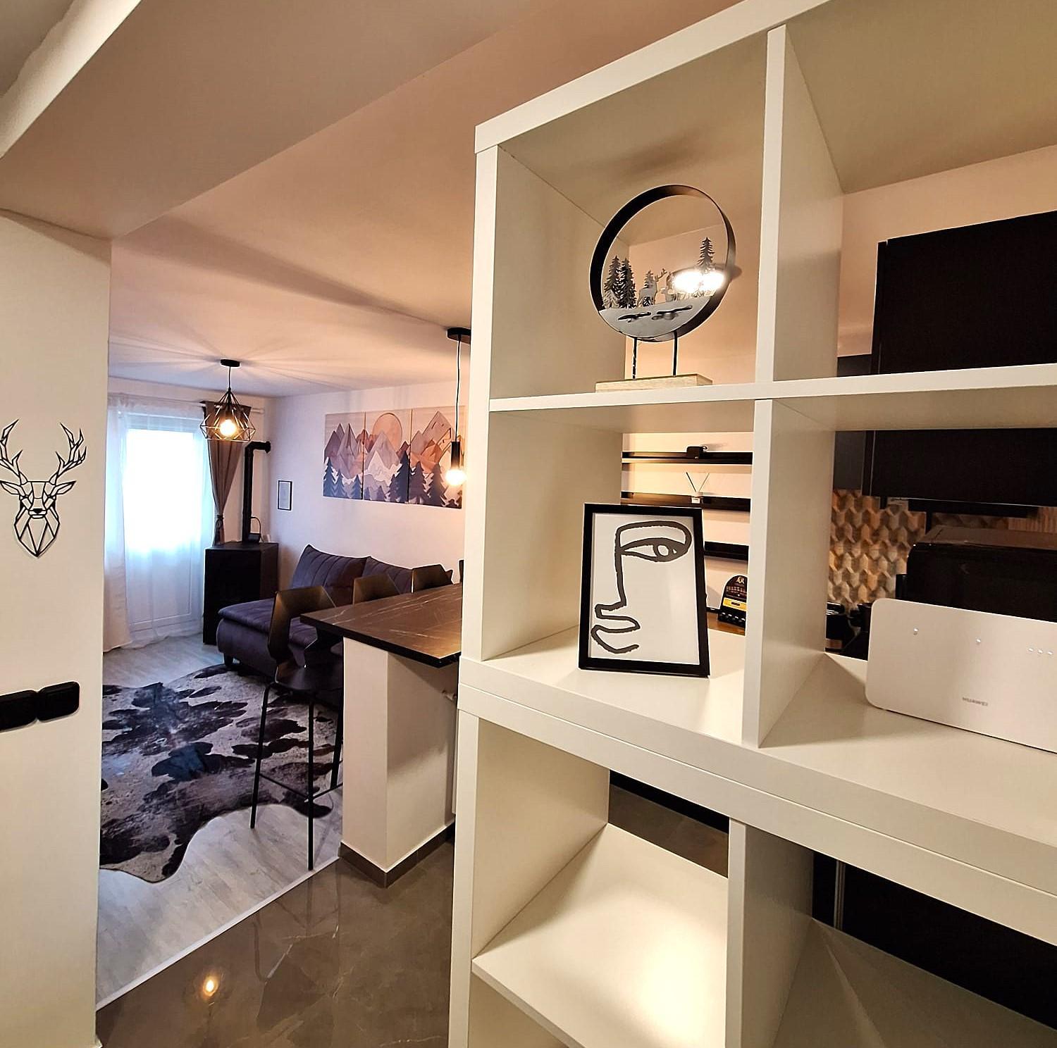Deer House - Fireplace 1BR near Sinaia Plaza