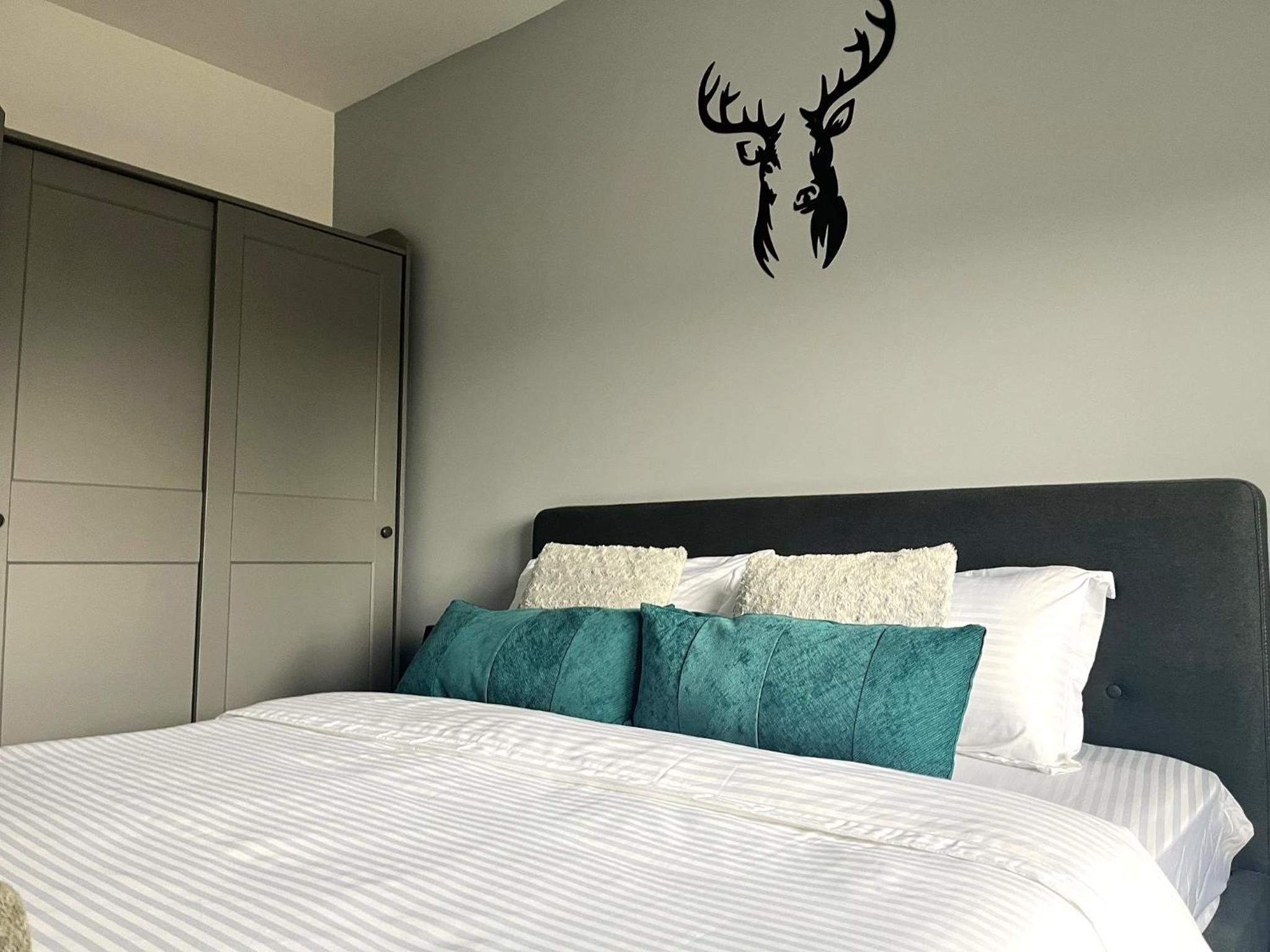Deer House - Fireplace 1BR near Sinaia Plaza