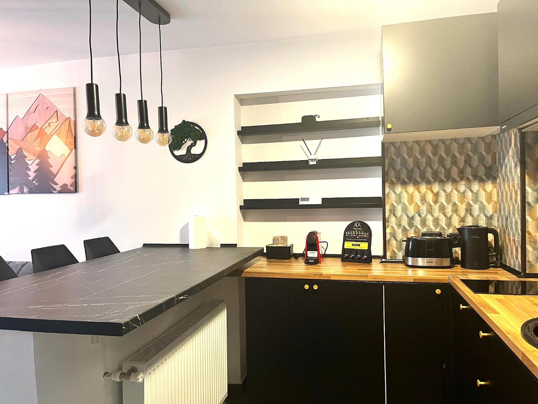 Deer House - Fireplace 1BR near Sinaia Plaza