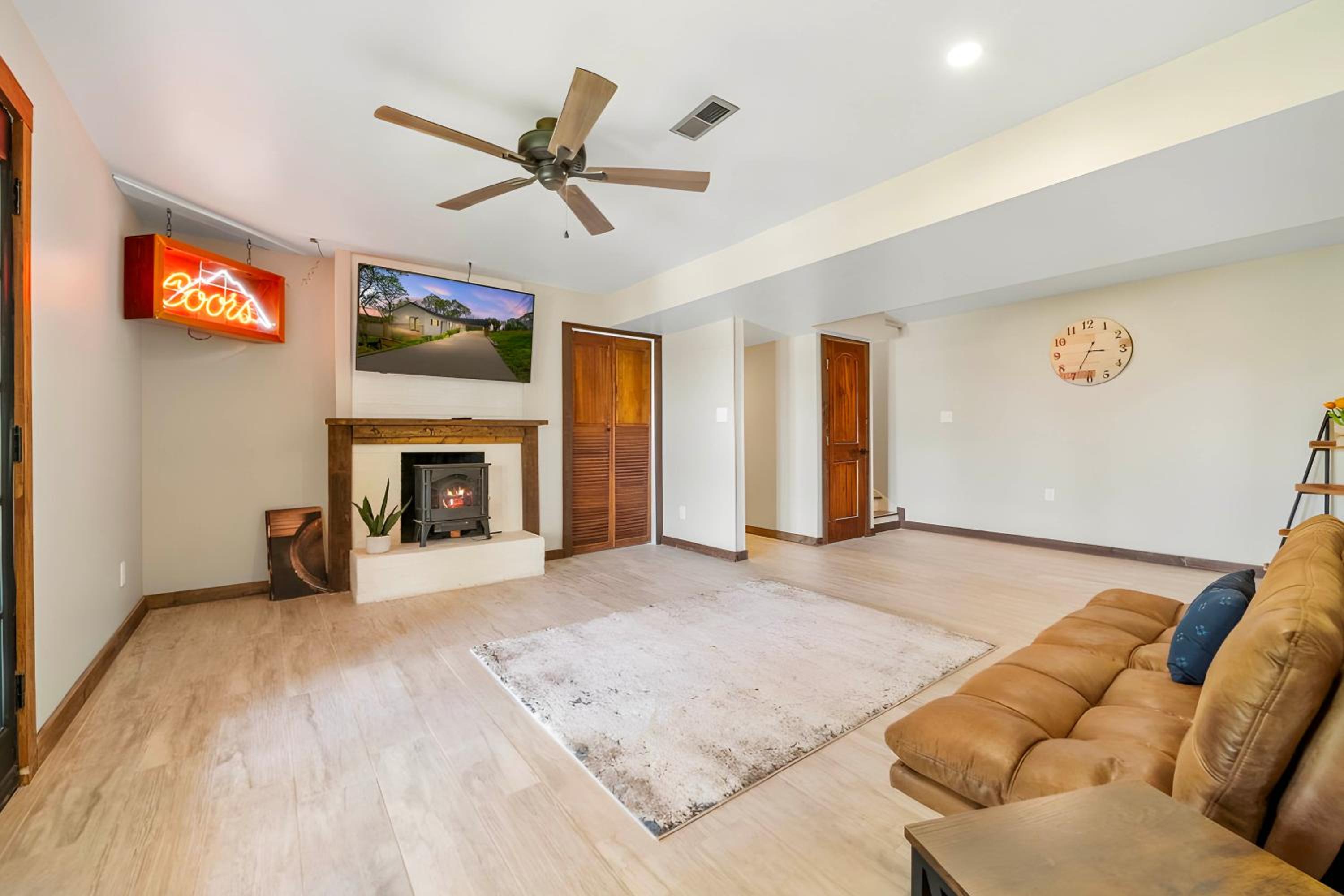 1 Mi to Dtwn Loudon Spacious River-View Home