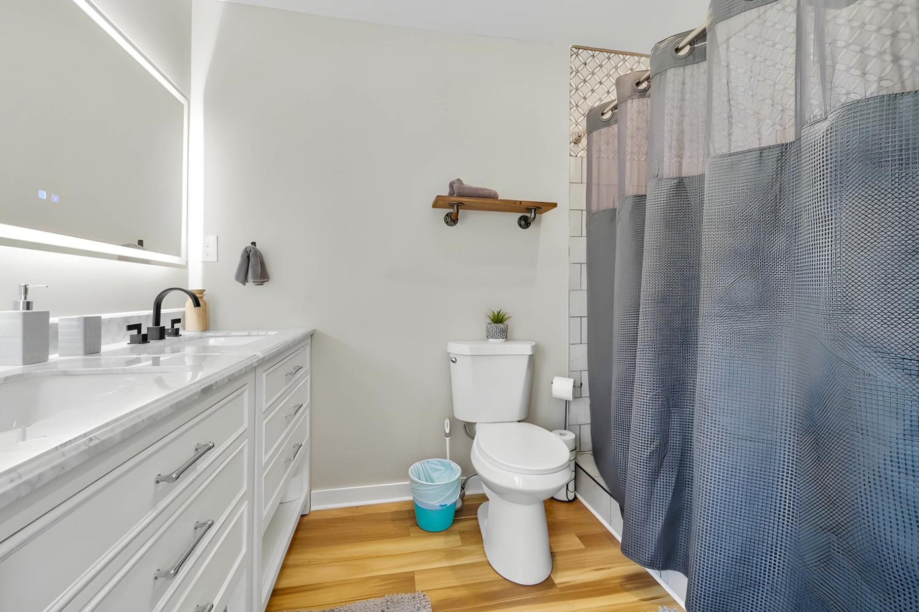 1 Mi to Dtwn Loudon Spacious River-View Home