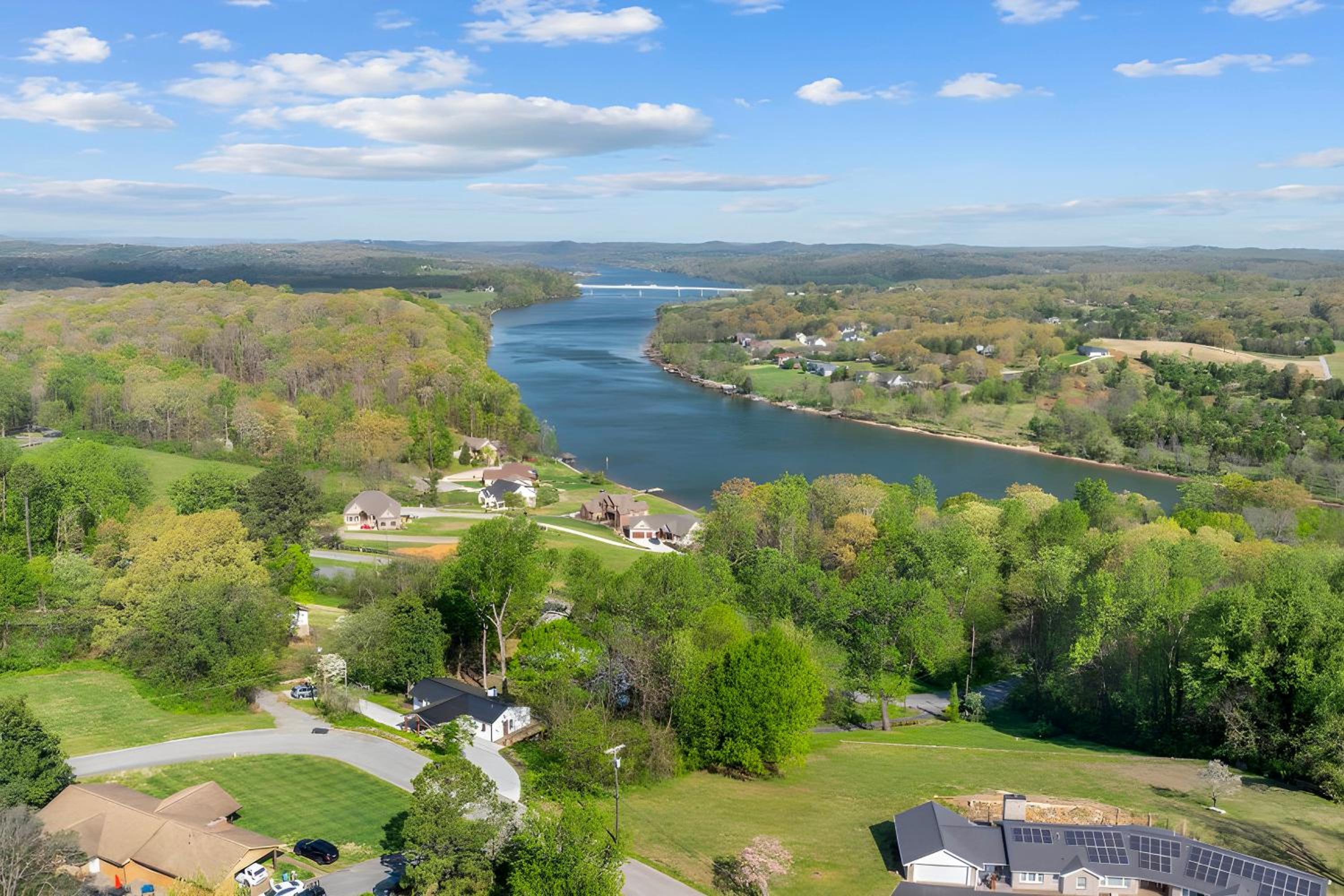 1 Mi to Dtwn Loudon Spacious River-View Home