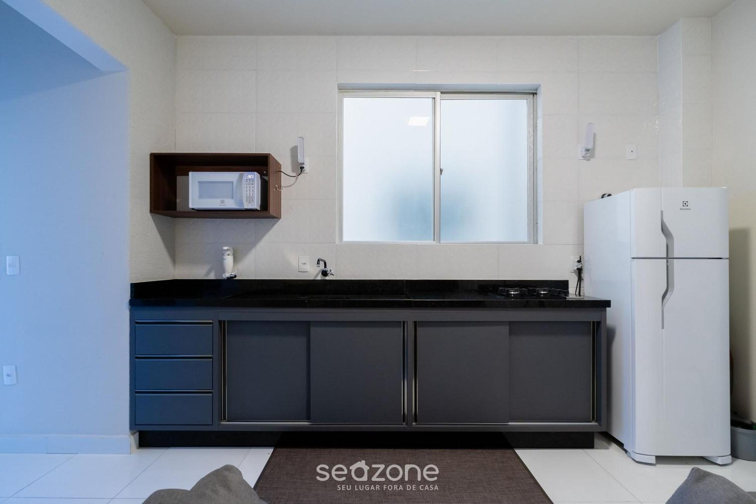1 Bedroom Apartment 650 m from the Beach FAH0205