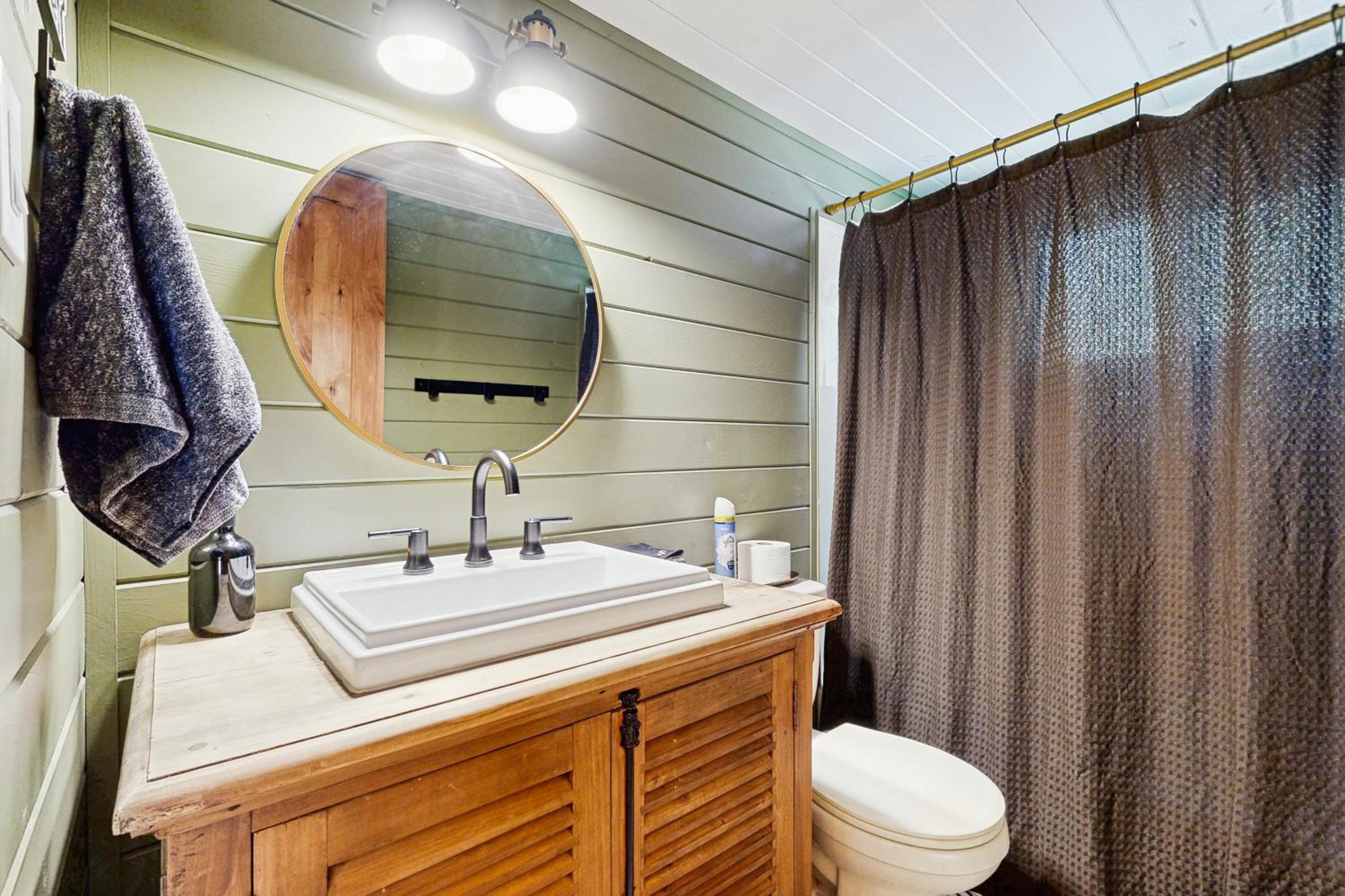 Hot Tub, Game Room and Home Gym Serene Arnold Gem