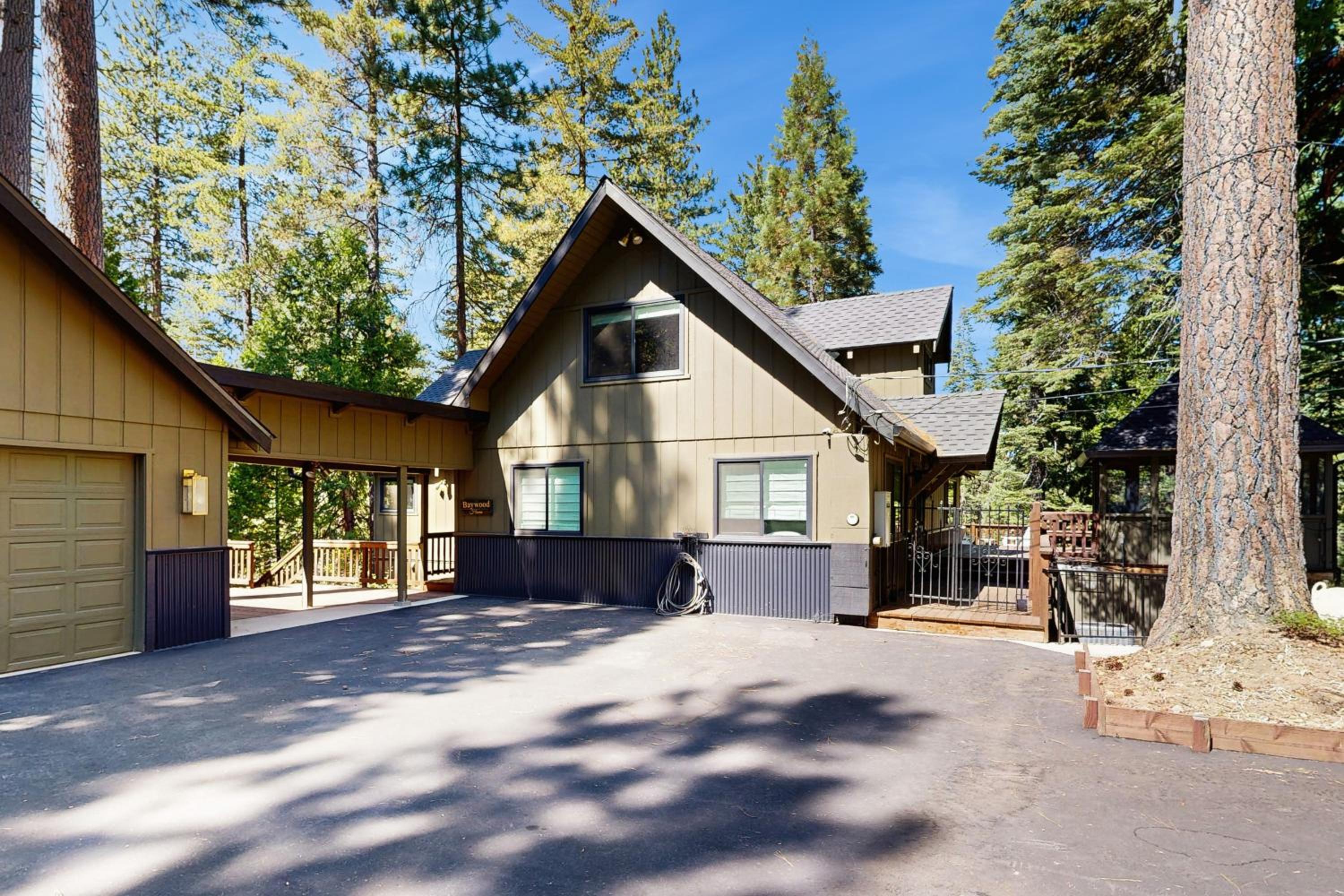 Hot Tub, Game Room and Home Gym Serene Arnold Gem