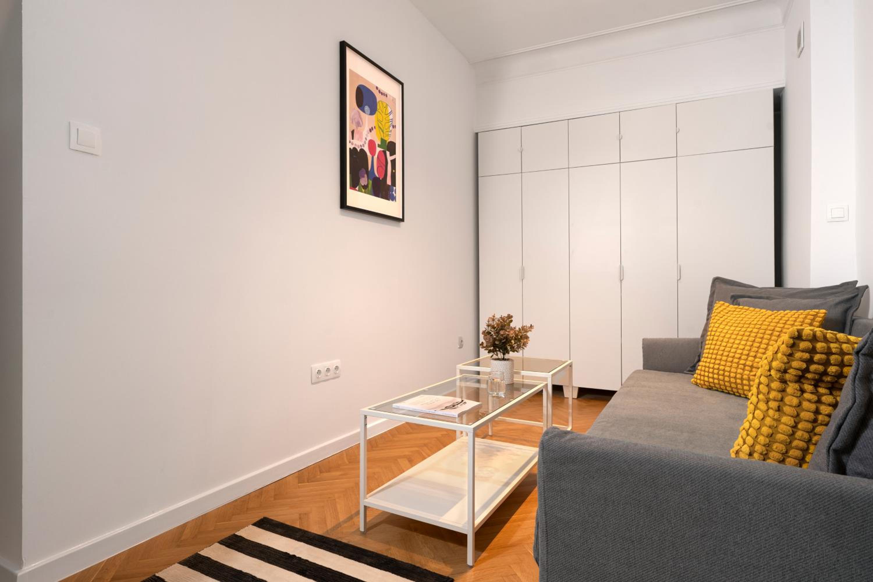Starflat Gorgeous central apartment next to NDK