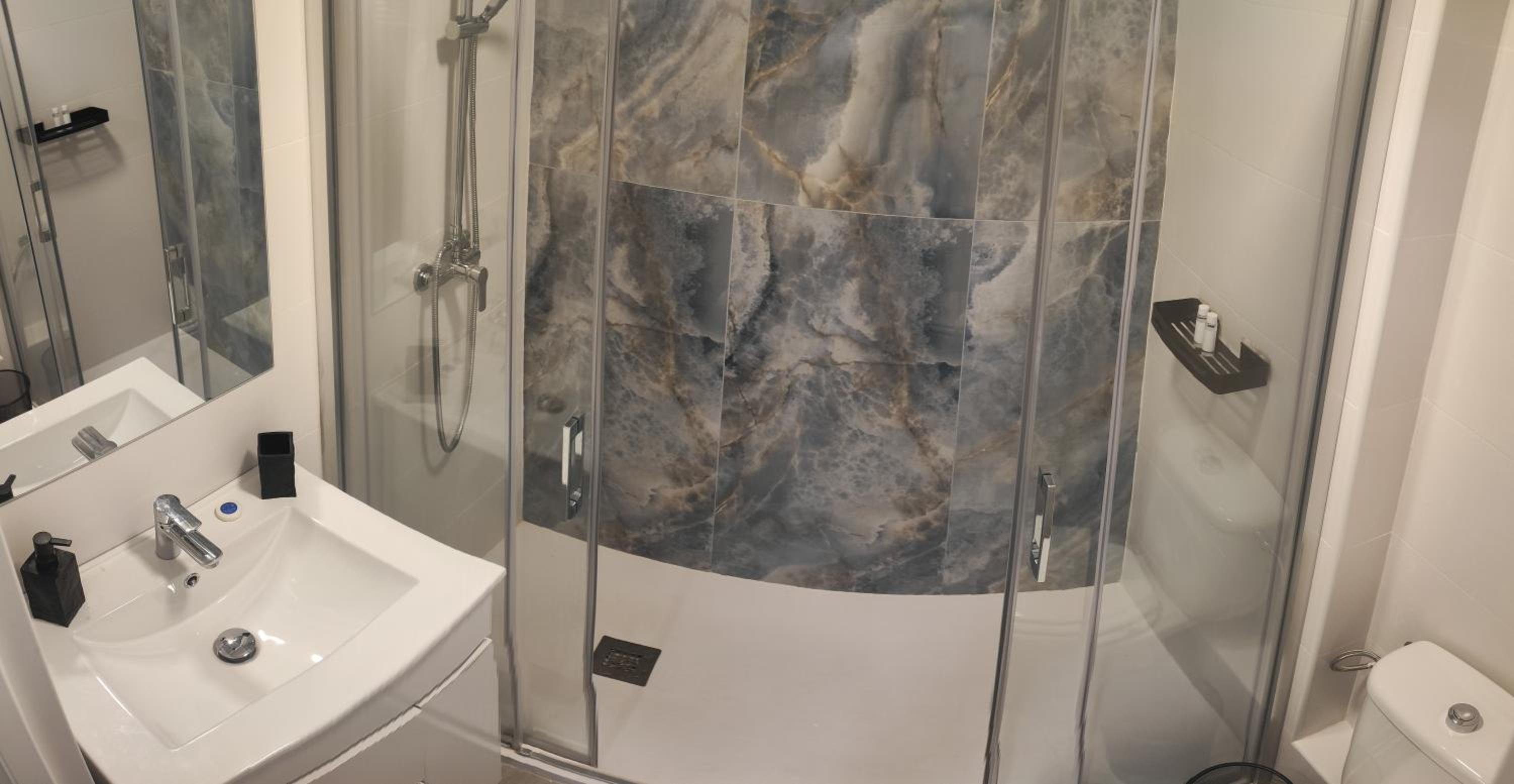 CENTRIC STAY 3 Rooms APARTAMENTO PREMIUM FAMILIAR EN EL CENTRO