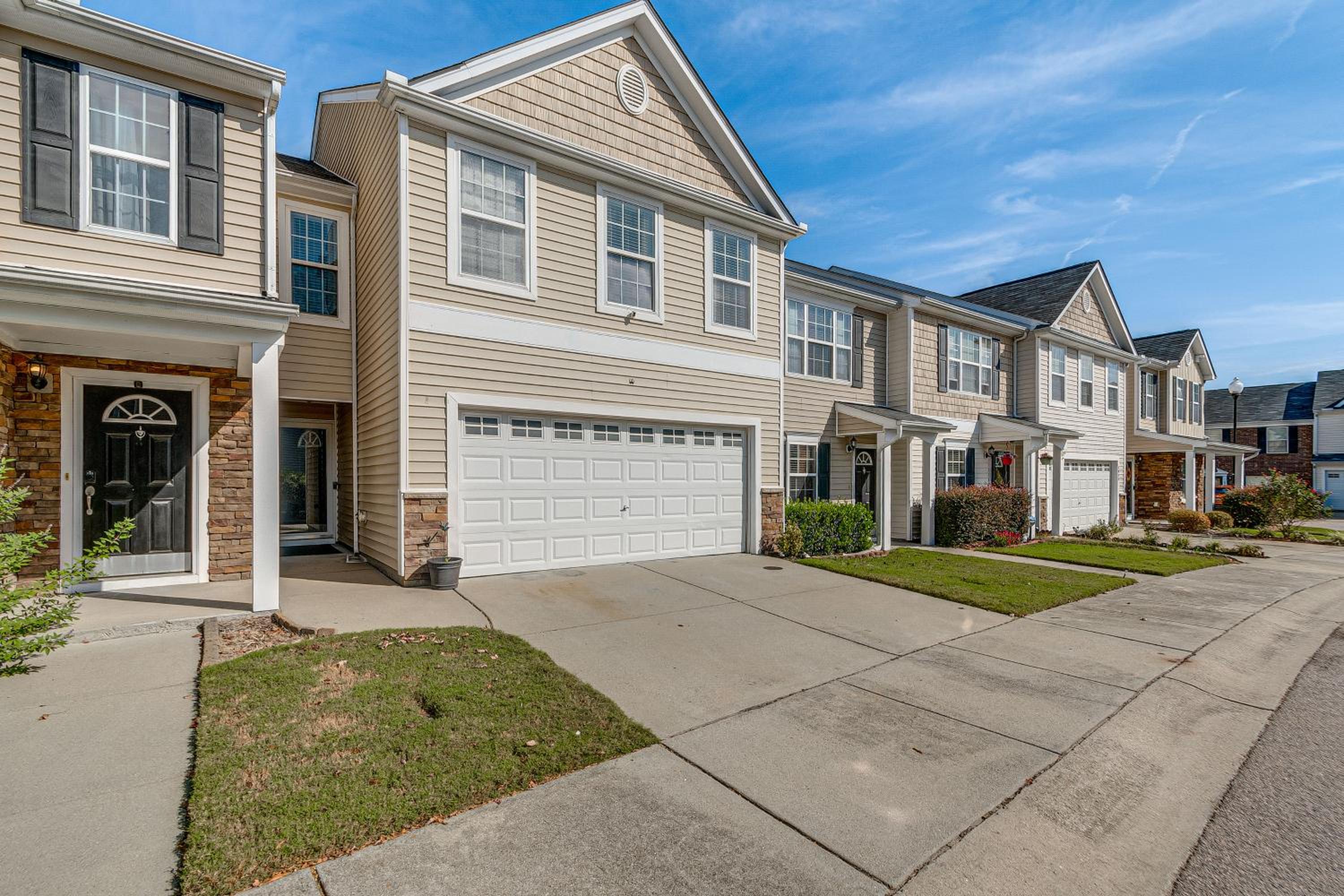 Centrally Located Raleigh Townhome with Pool Access