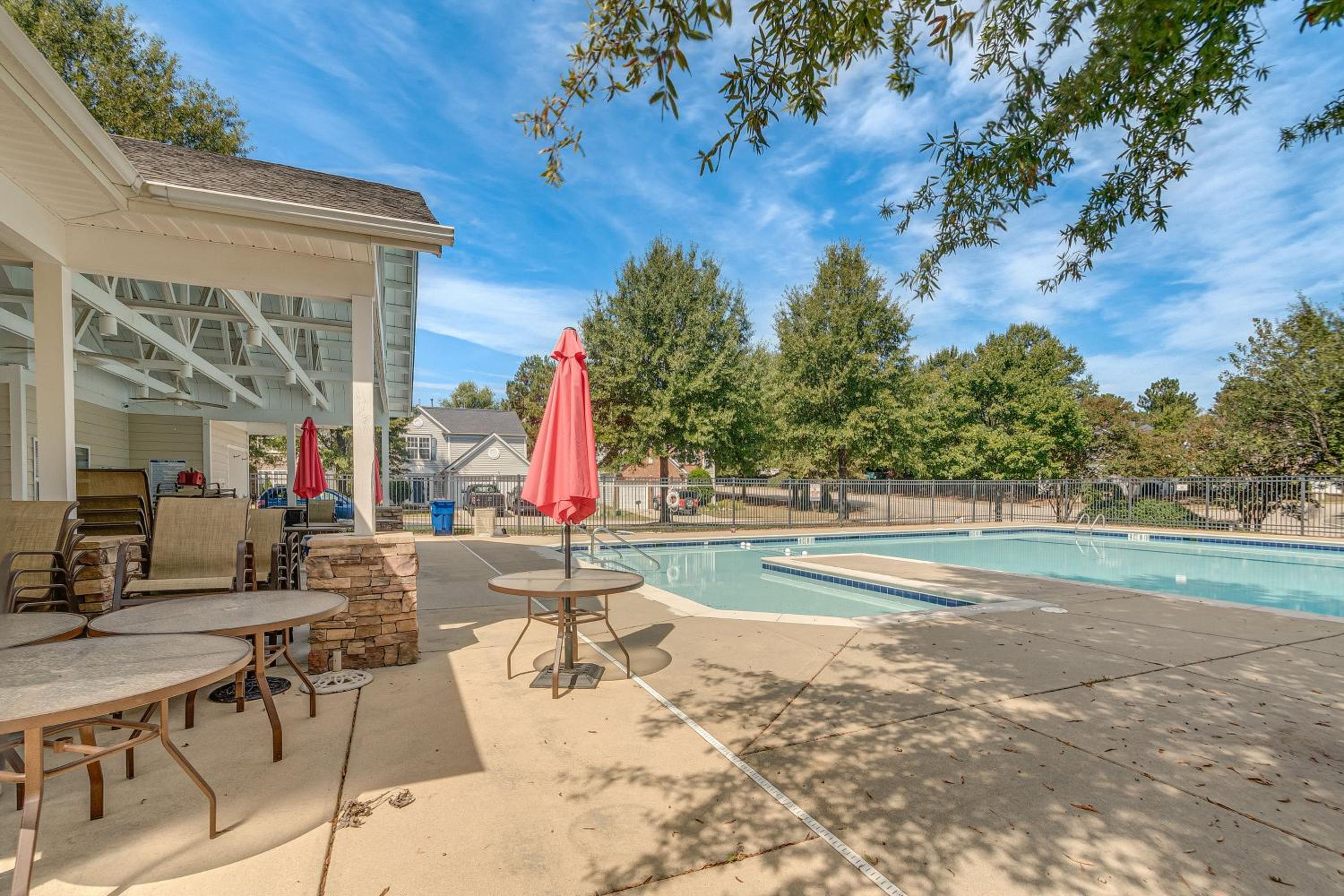 Centrally Located Raleigh Townhome with Pool Access