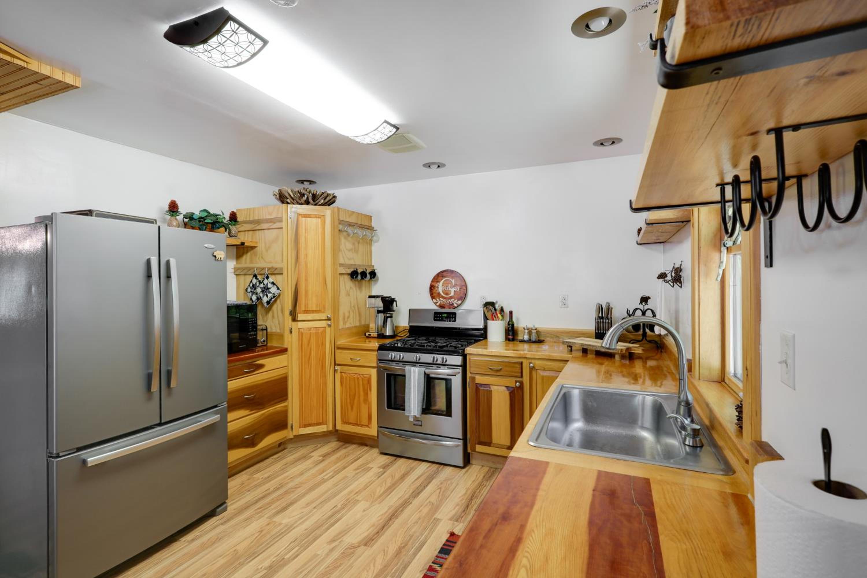 Game Room and Lake Access Wooded Retreat in Jay