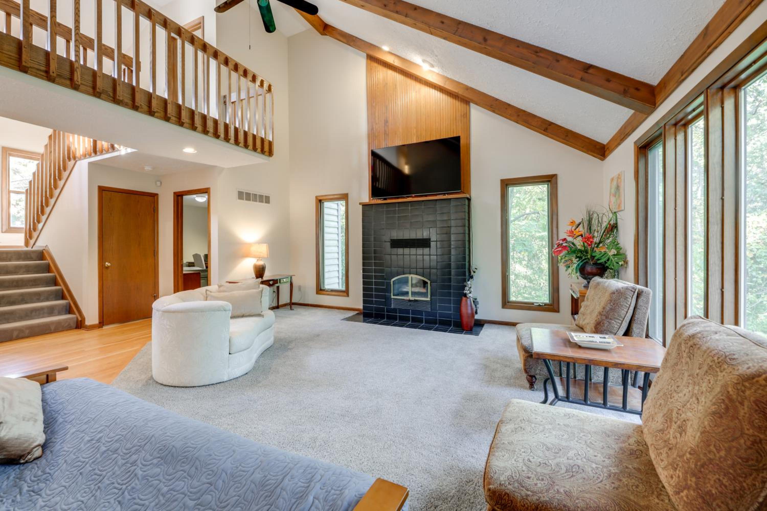 4 Mi to Dtwn Loveland Private Retreat with Decks