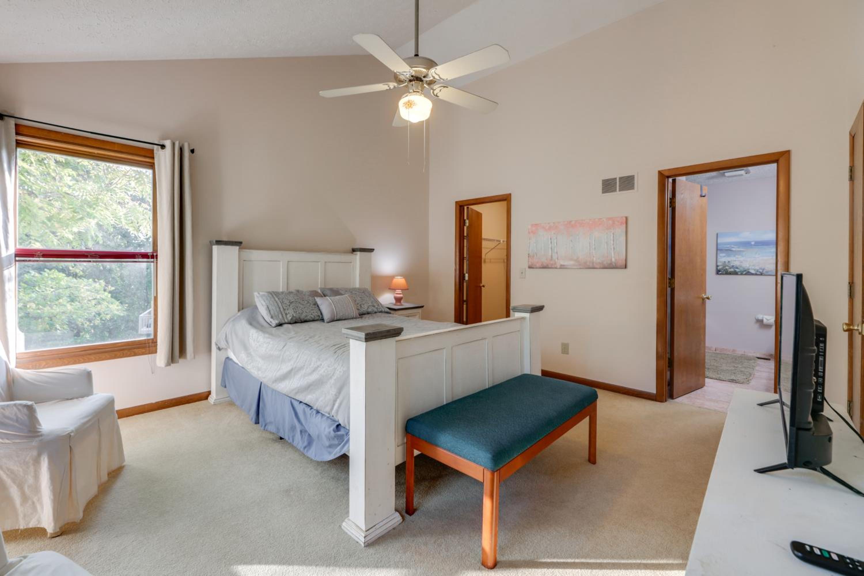 4 Mi to Dtwn Loveland Private Retreat with Decks