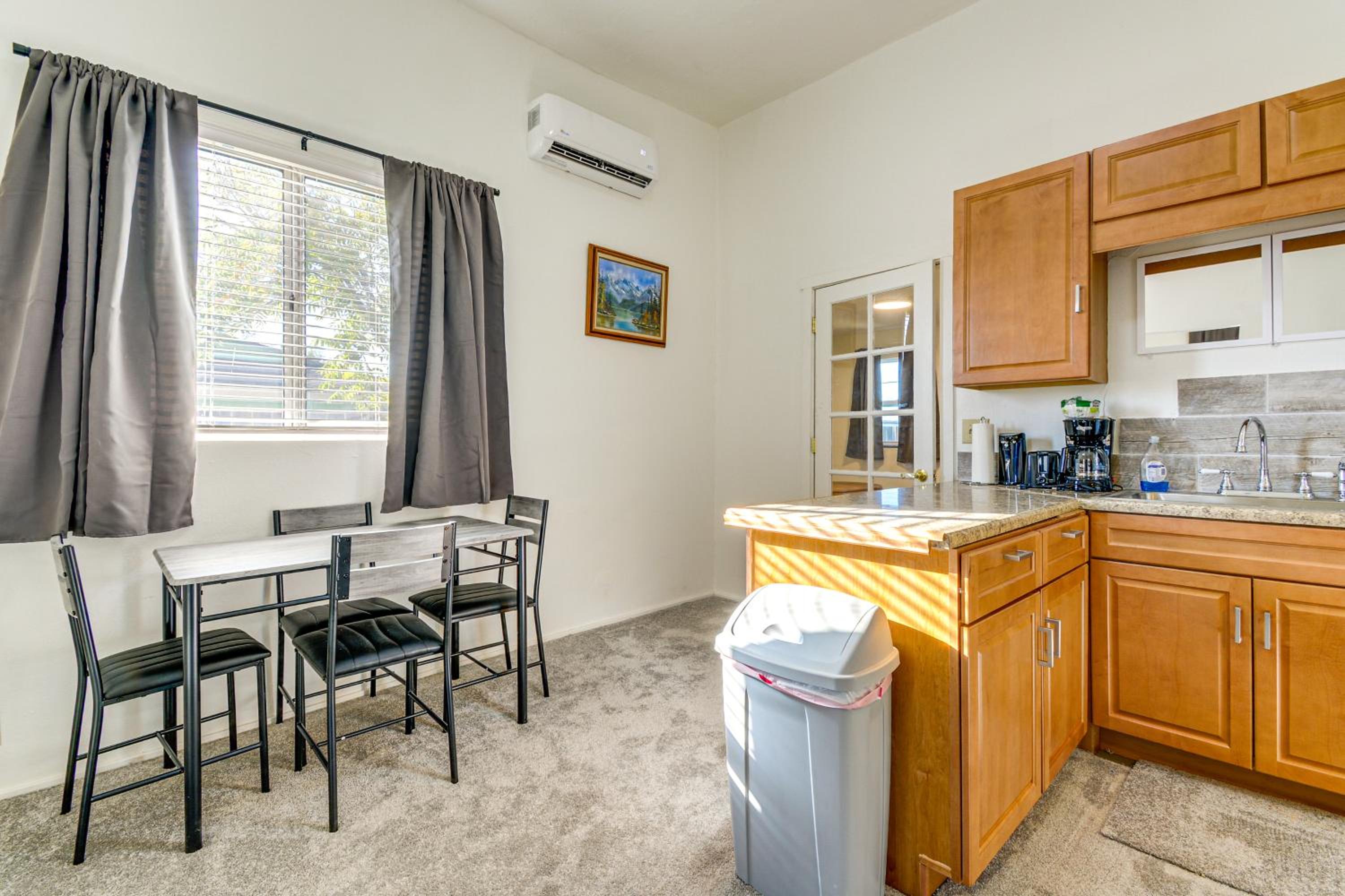 Walkable Location, Fenced Yard Wickenburg Home!