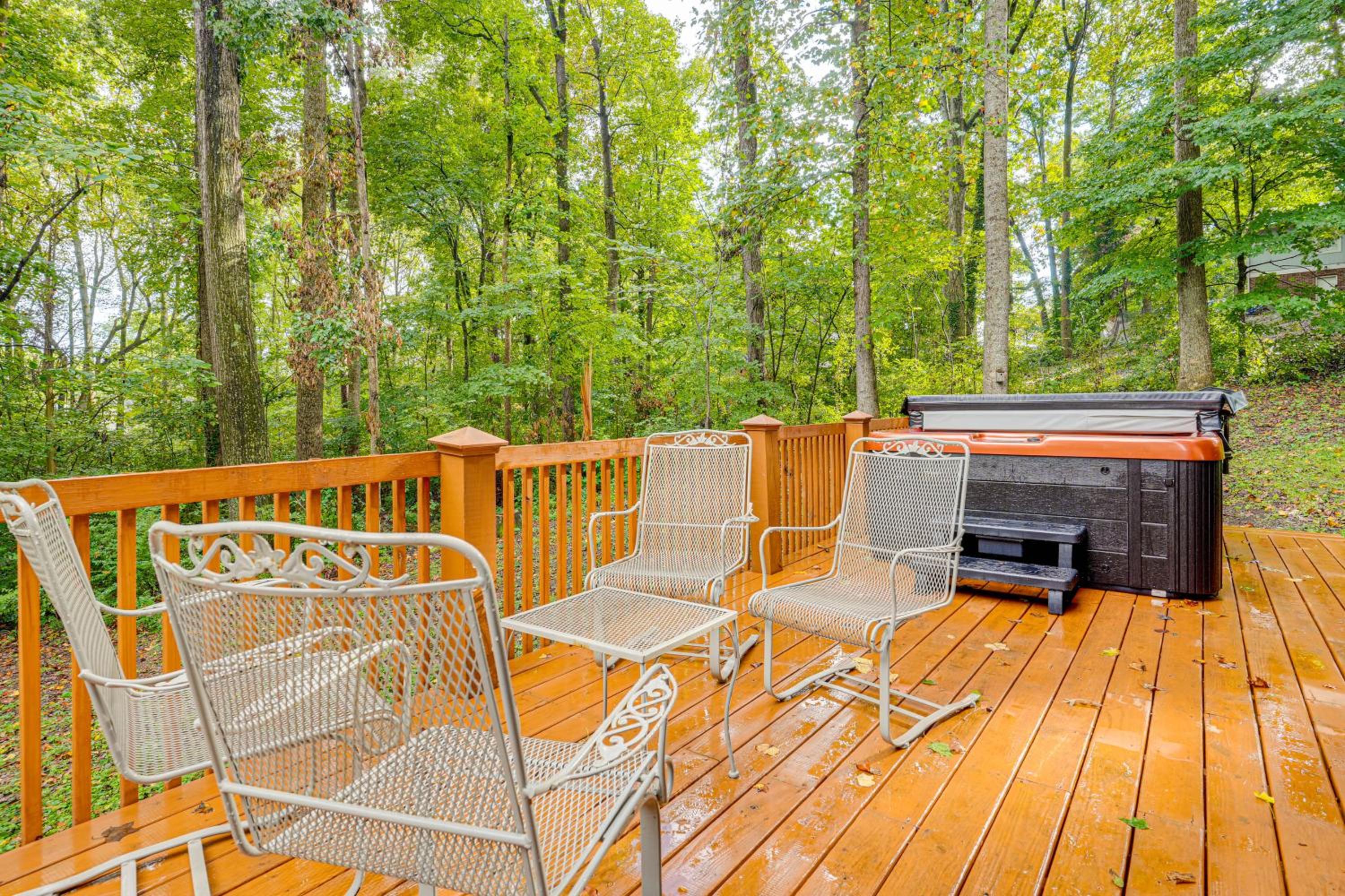 Soak in Hot Tub, Explore Outdoors Cleveland Cabin