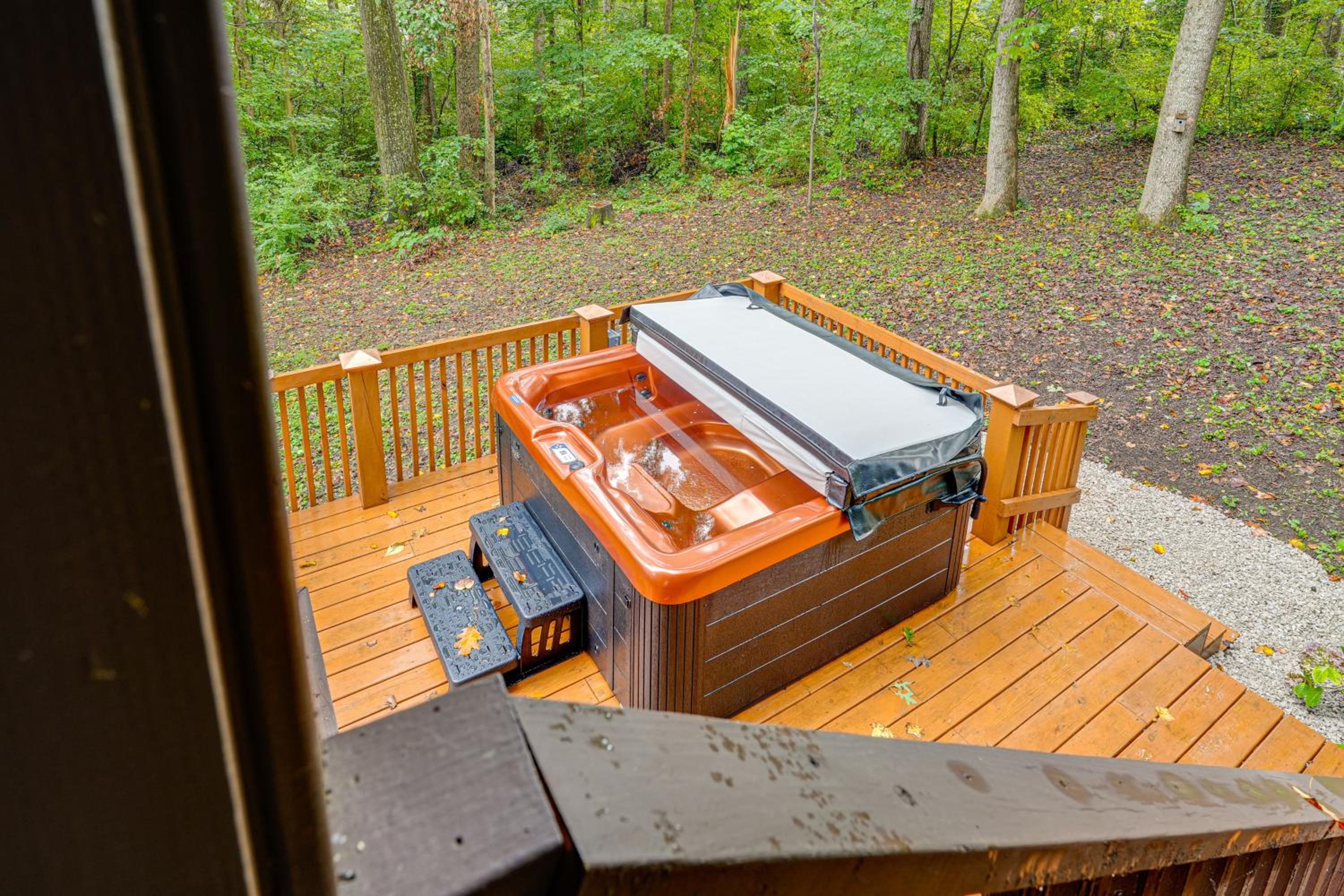 Soak in Hot Tub, Explore Outdoors Cleveland Cabin