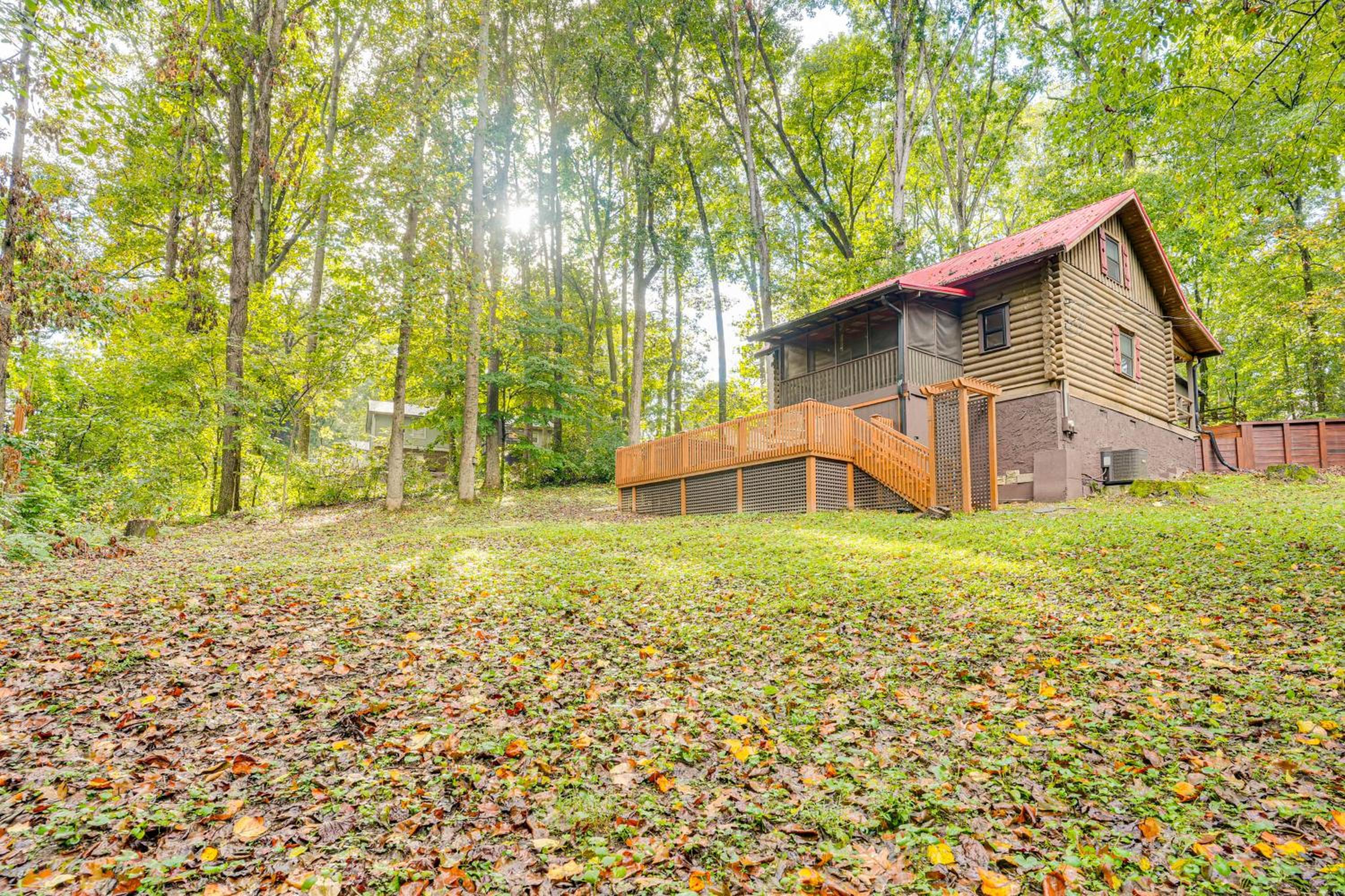 Soak in Hot Tub, Explore Outdoors Cleveland Cabin