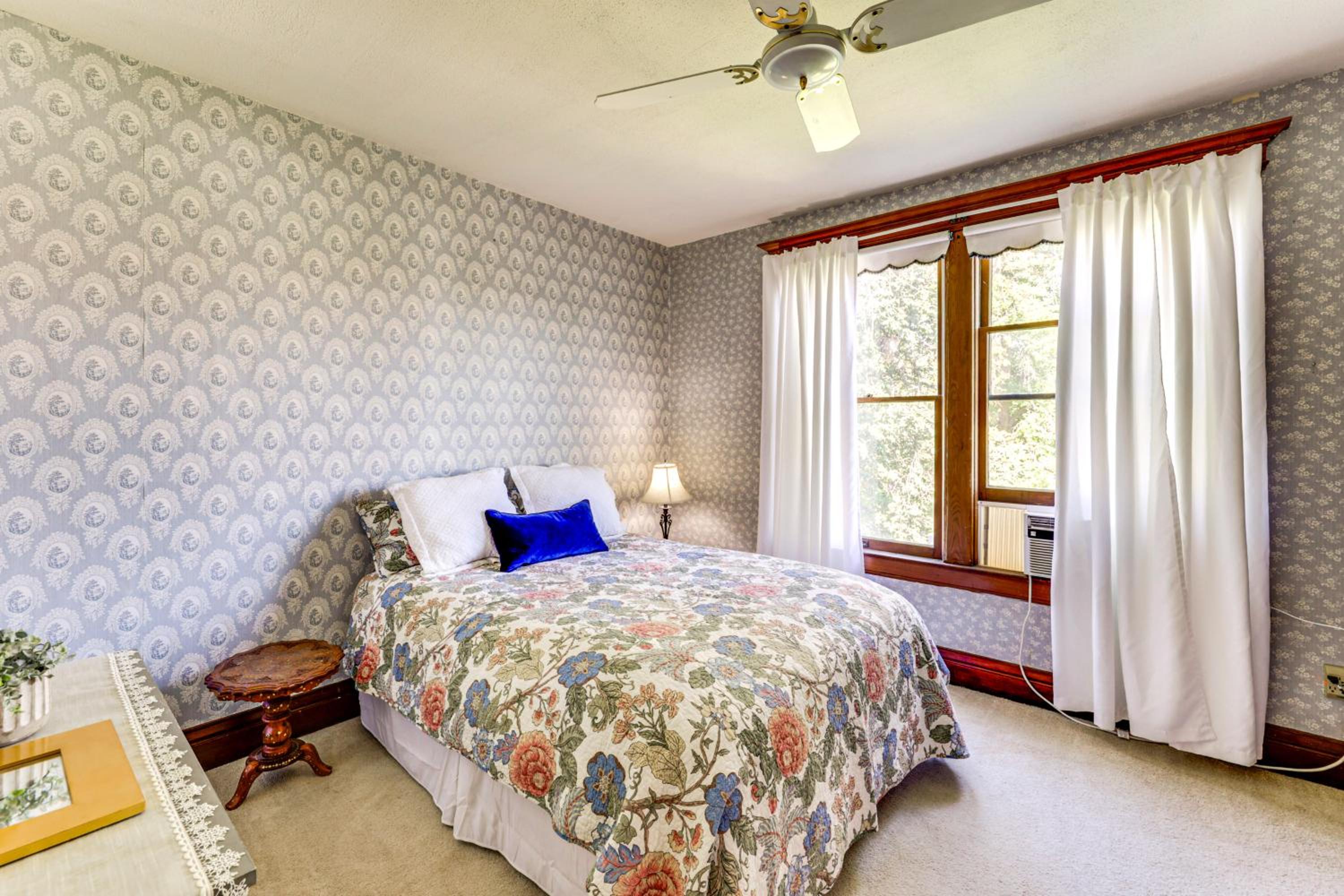 2 Mi to River Historic Clarkston Home with Views!