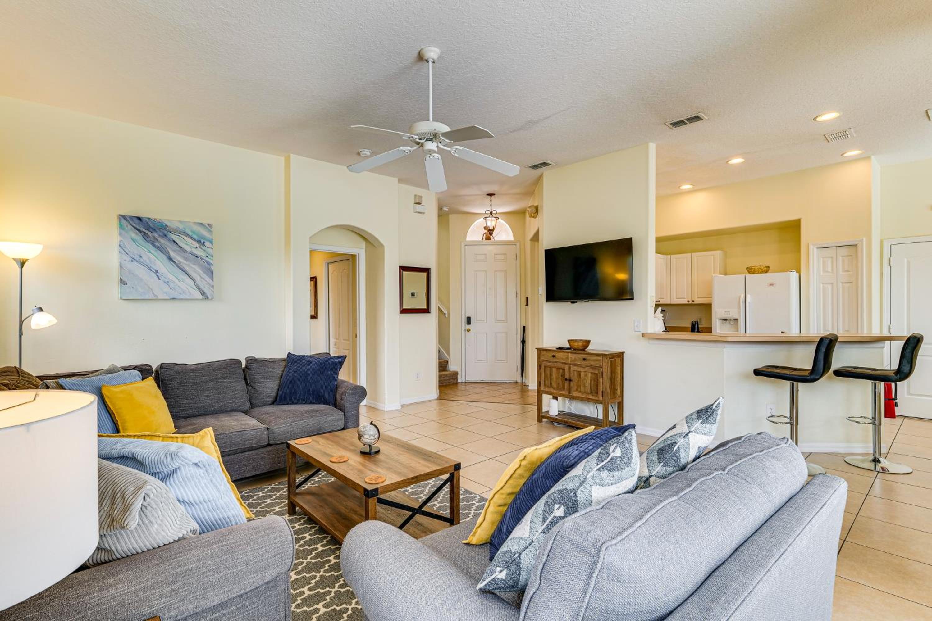 8 Mi to Disney! Paradise Found Villa with Games