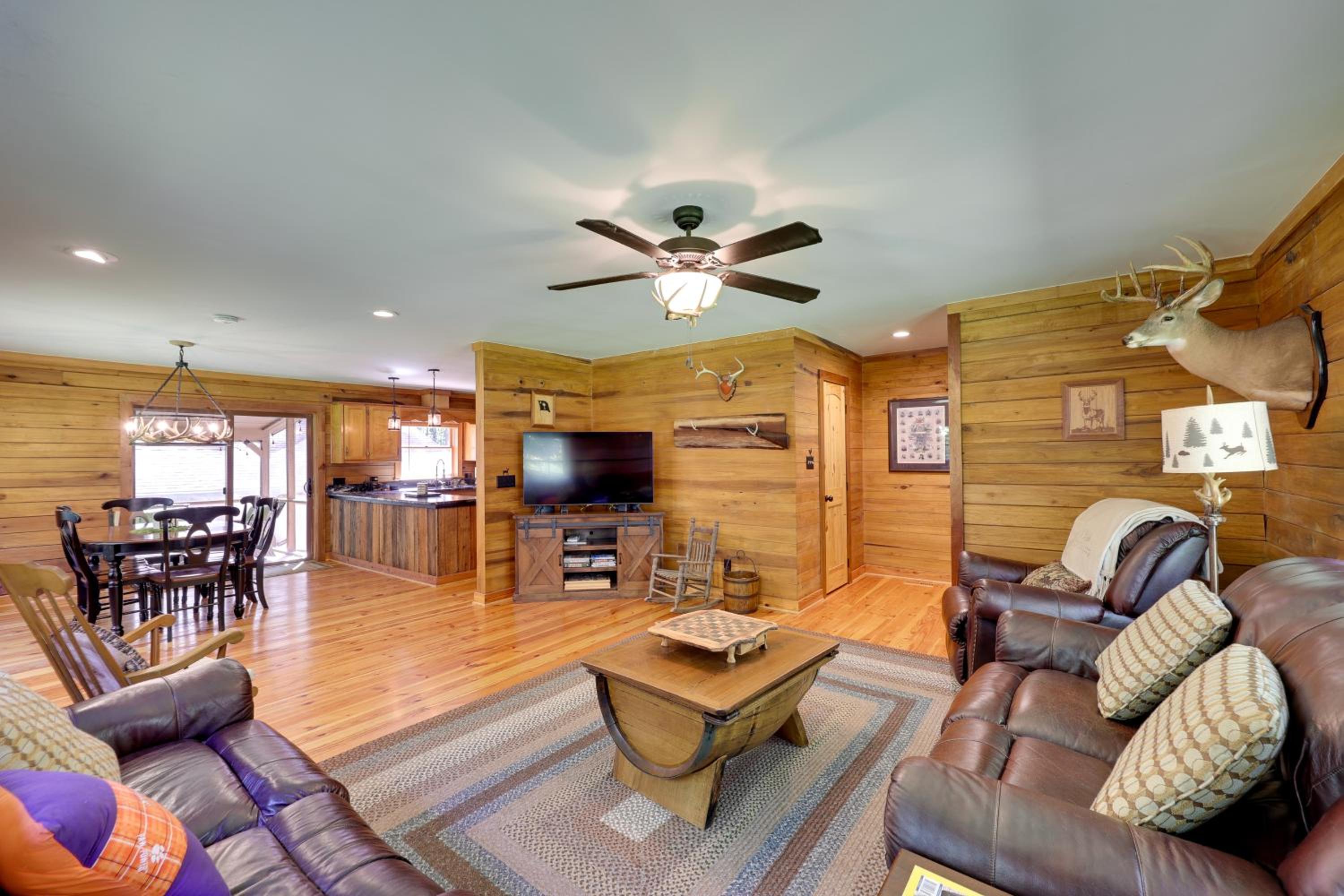 Unplug and Unwind! Country Cabin in Louisburg
