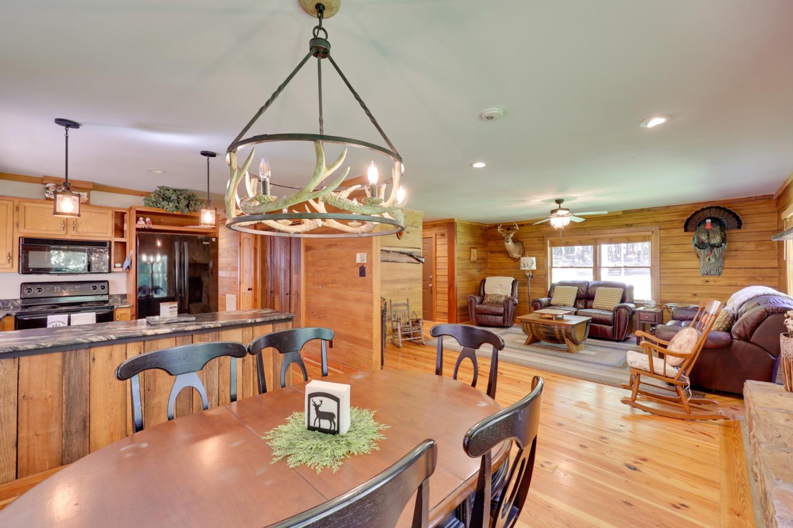 Unplug and Unwind! Country Cabin in Louisburg