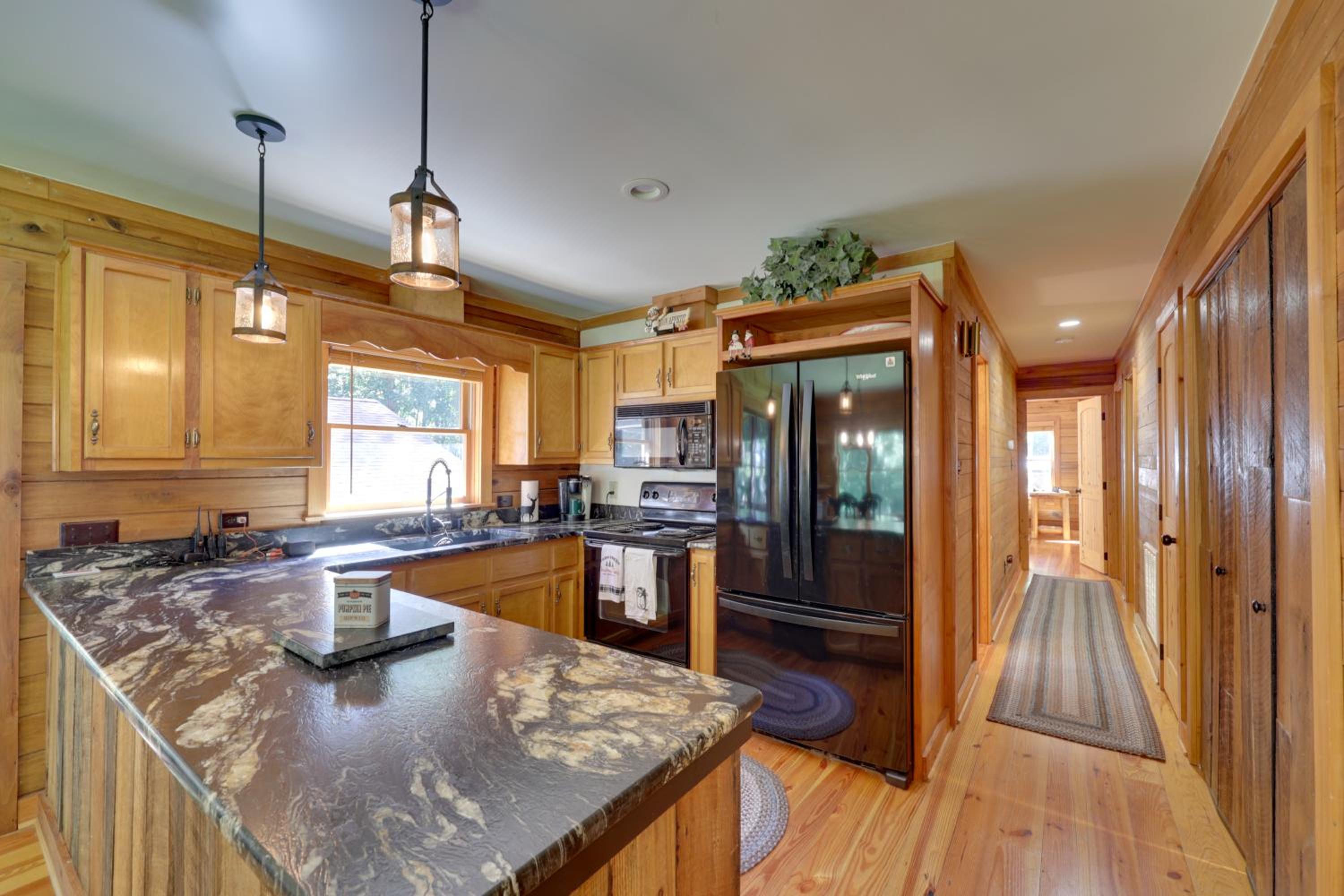 Unplug and Unwind! Country Cabin in Louisburg