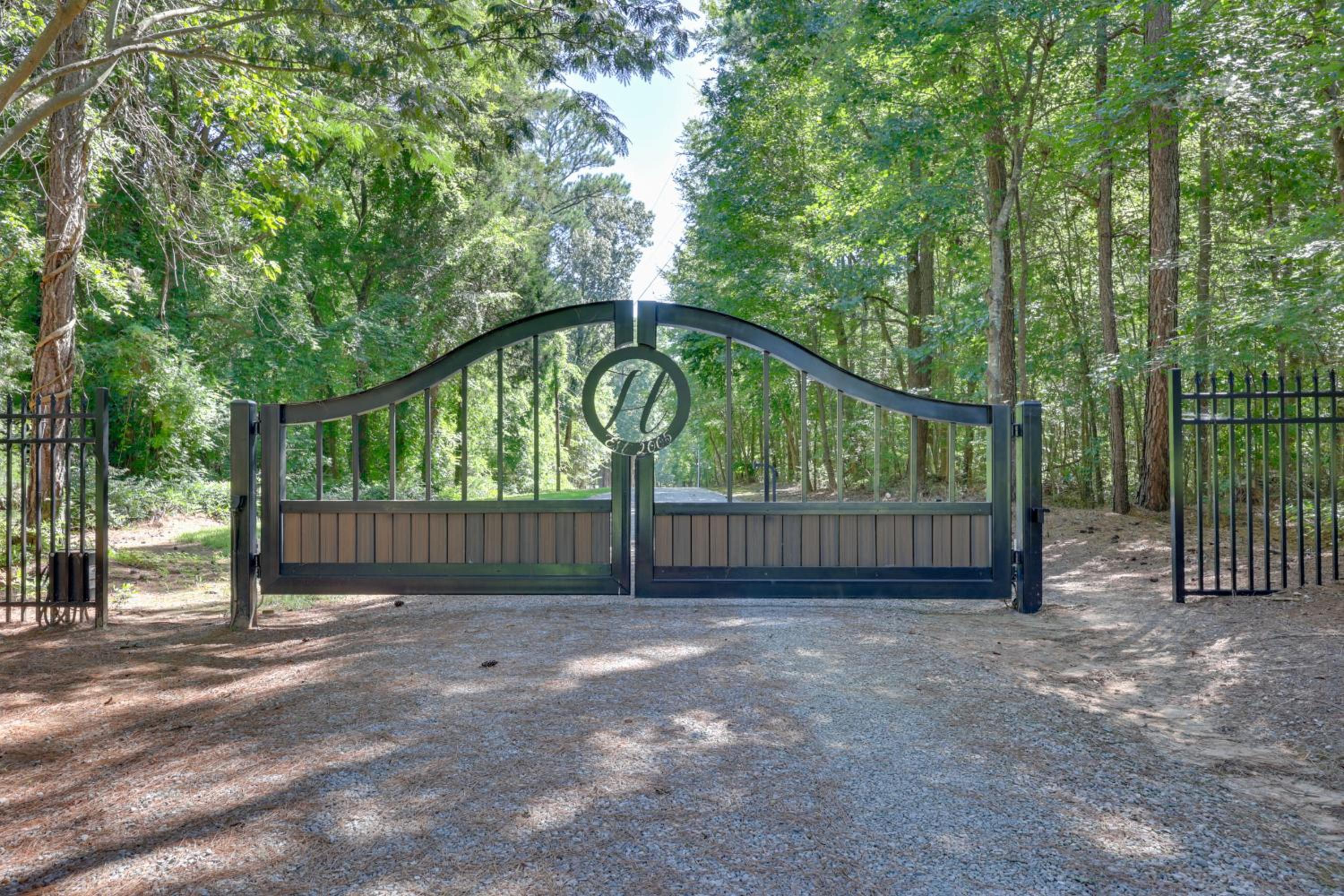 Unplug and Unwind! Country Cabin in Louisburg