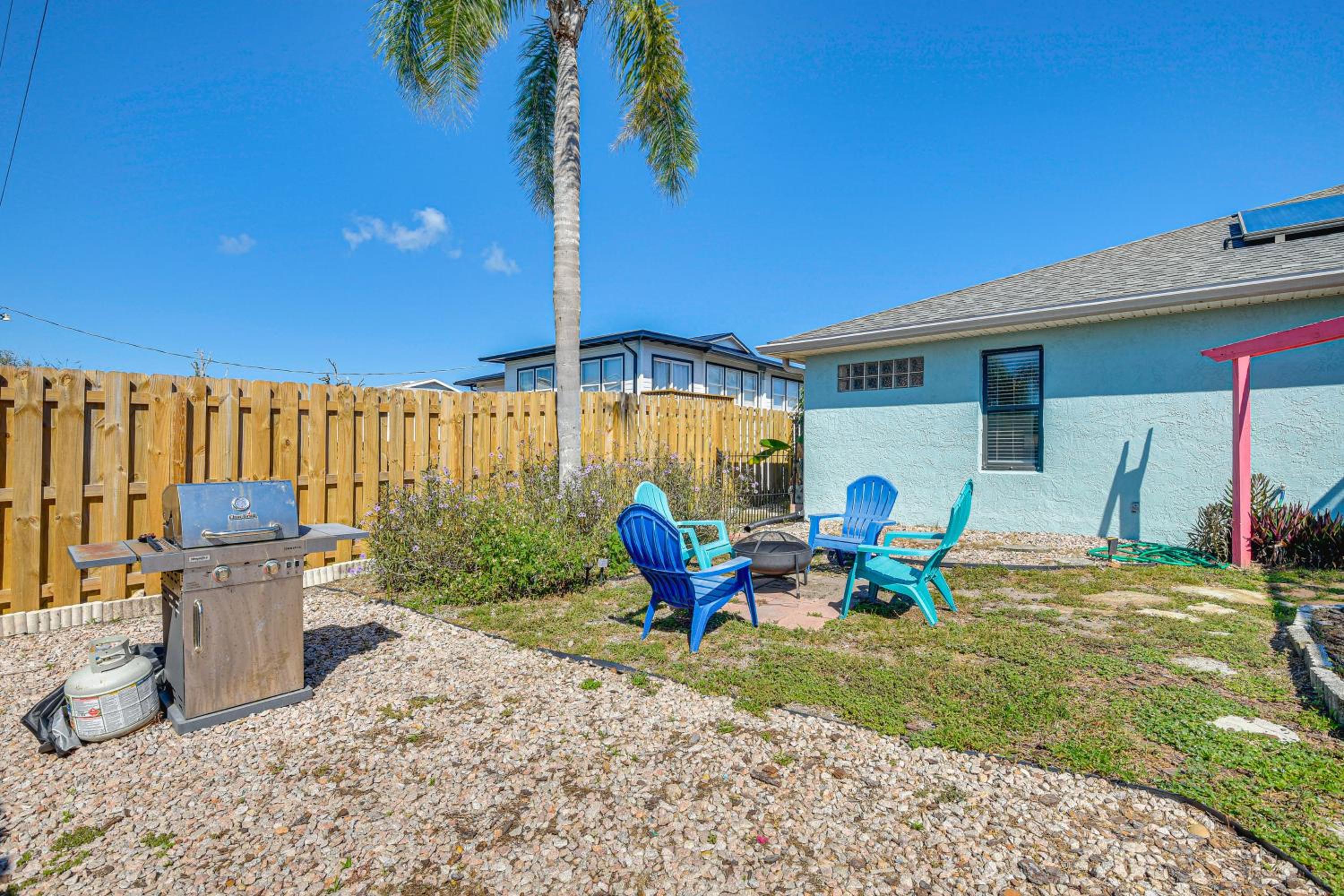 Walk to Beach! Palm Coast Oasis with Pool