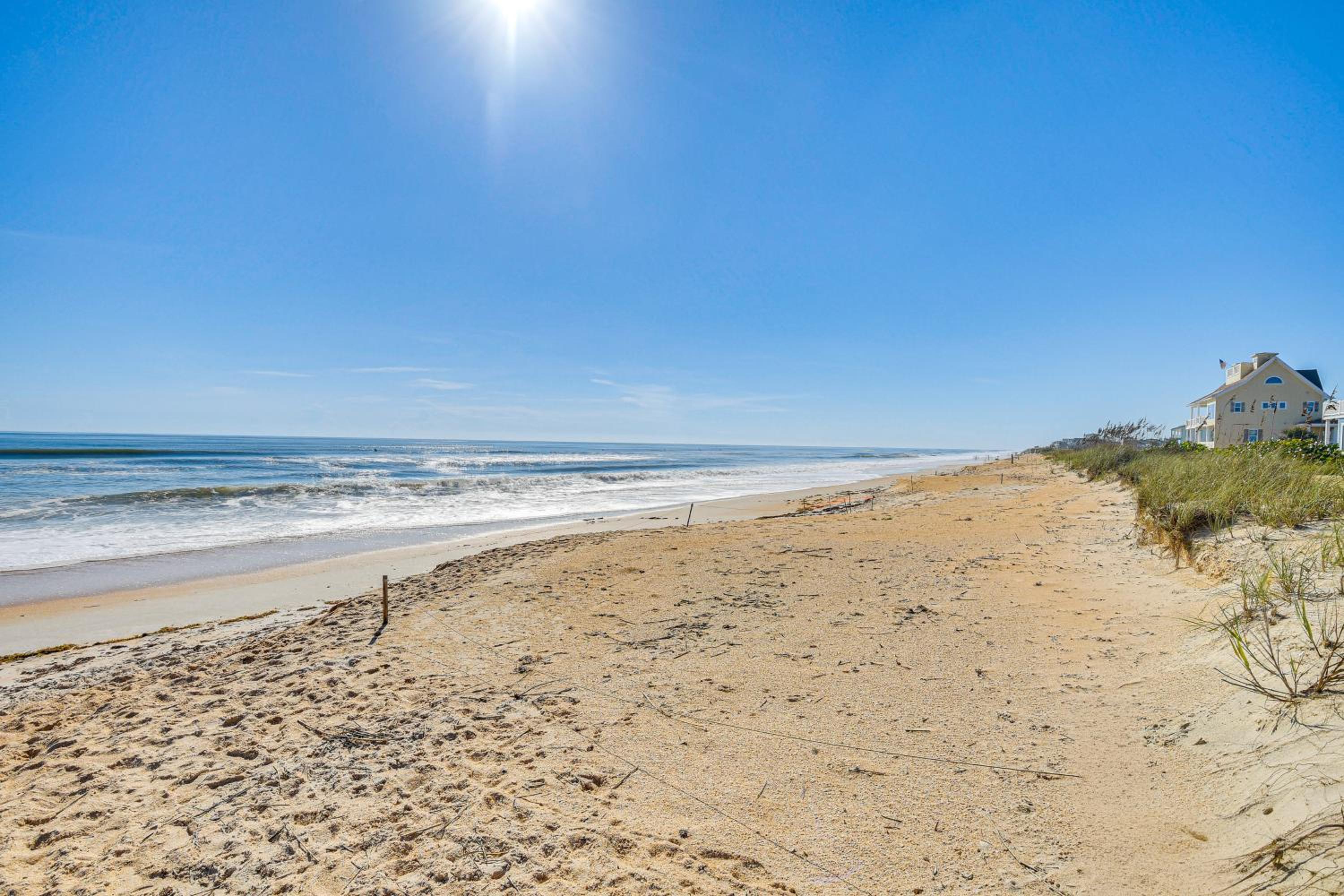Walk to Beach! Palm Coast Oasis with Pool