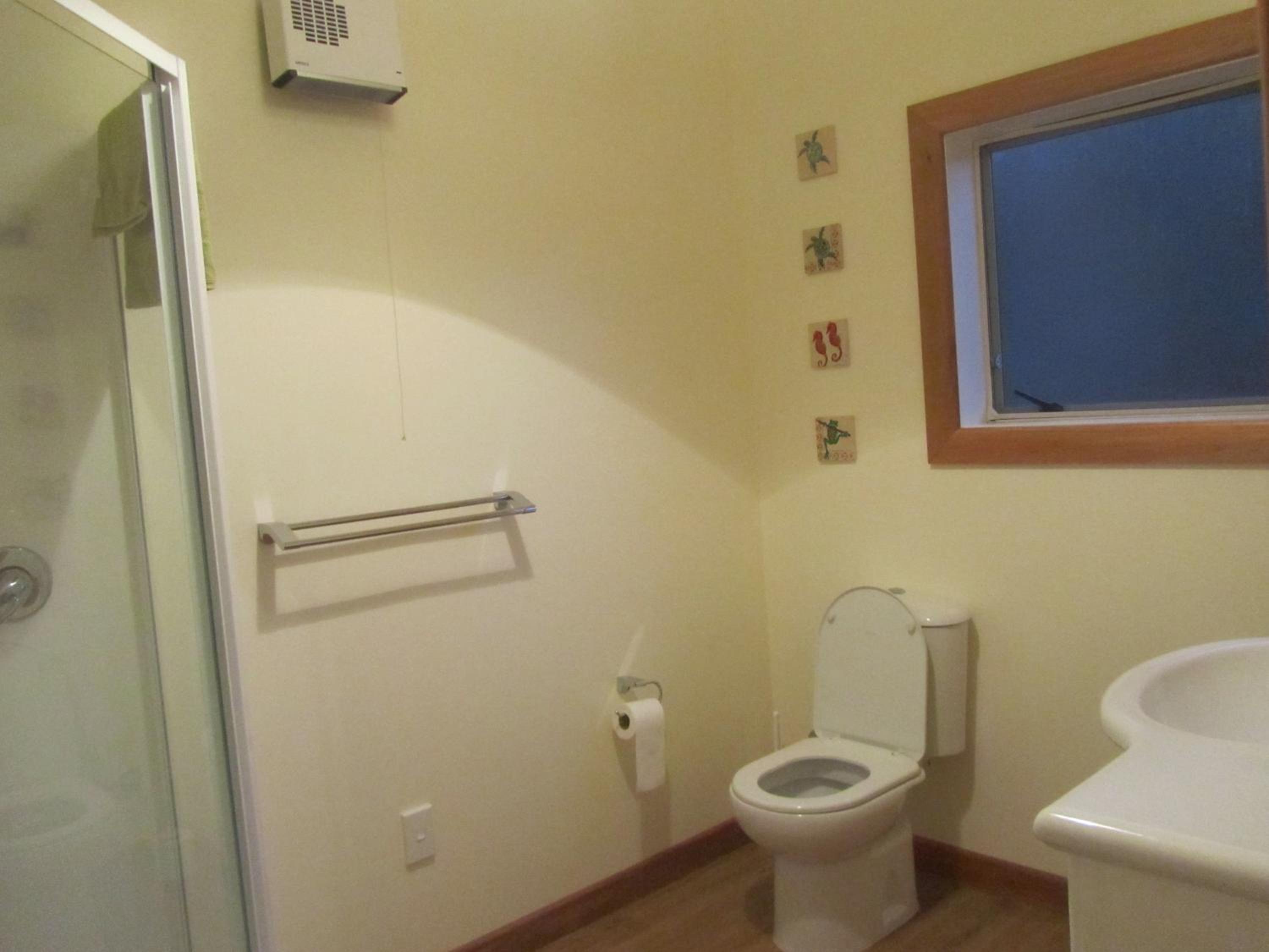Koromiko Cottage at Lochsloy Farmstay Little River view 2