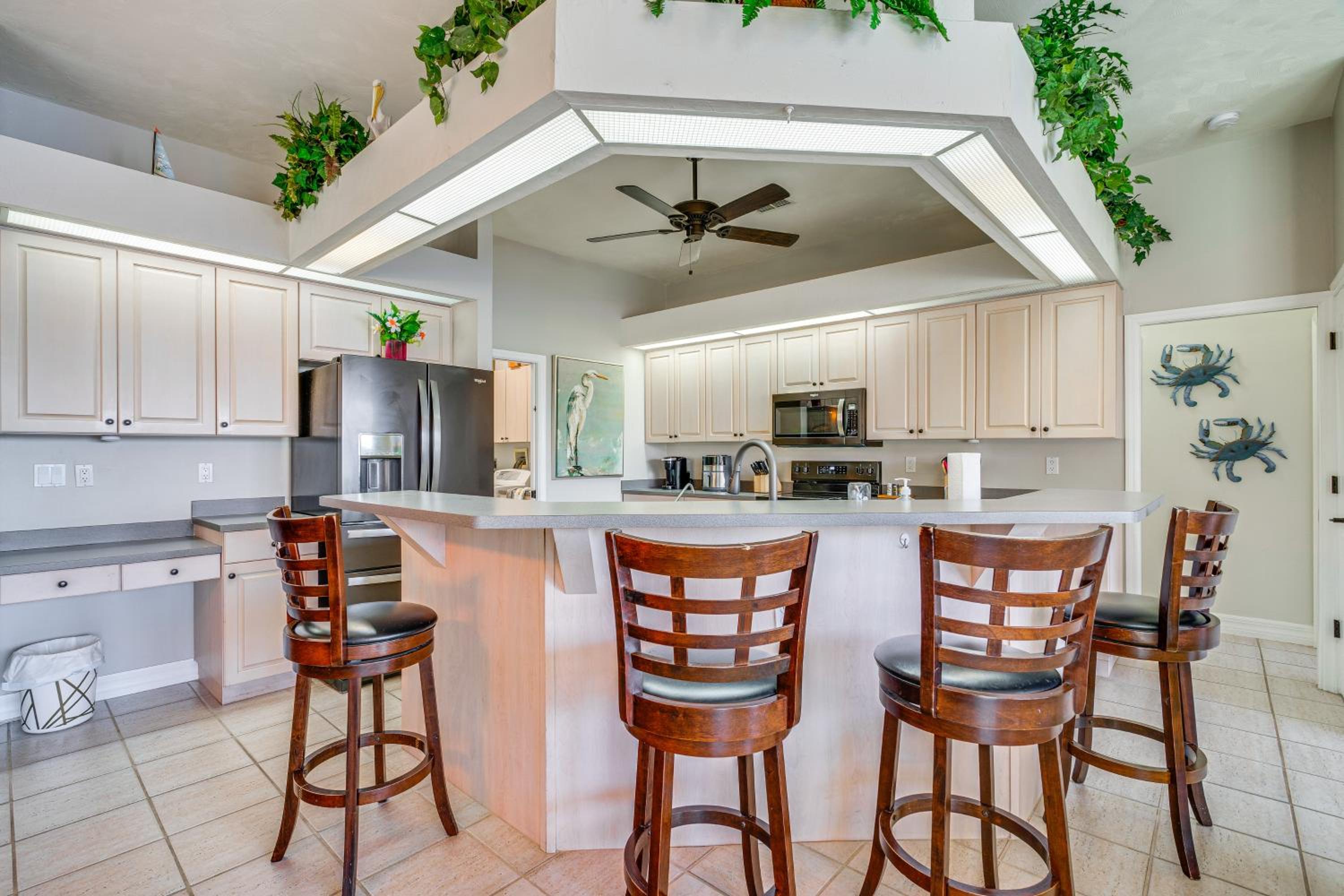 Boat Dock and Patio Cape Coral Home 6 Mi to Beach!