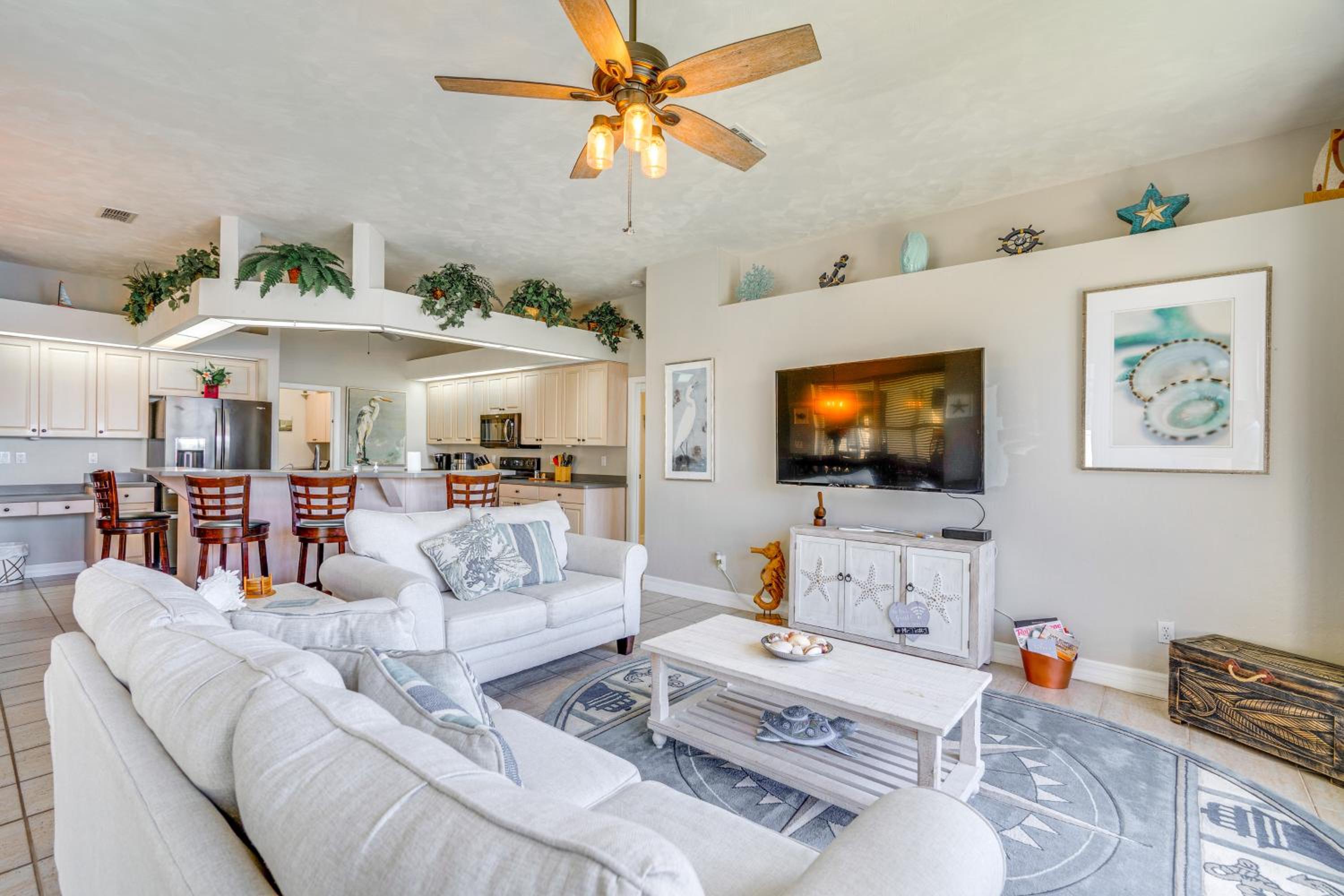 Boat Dock and Patio Cape Coral Home 6 Mi to Beach!