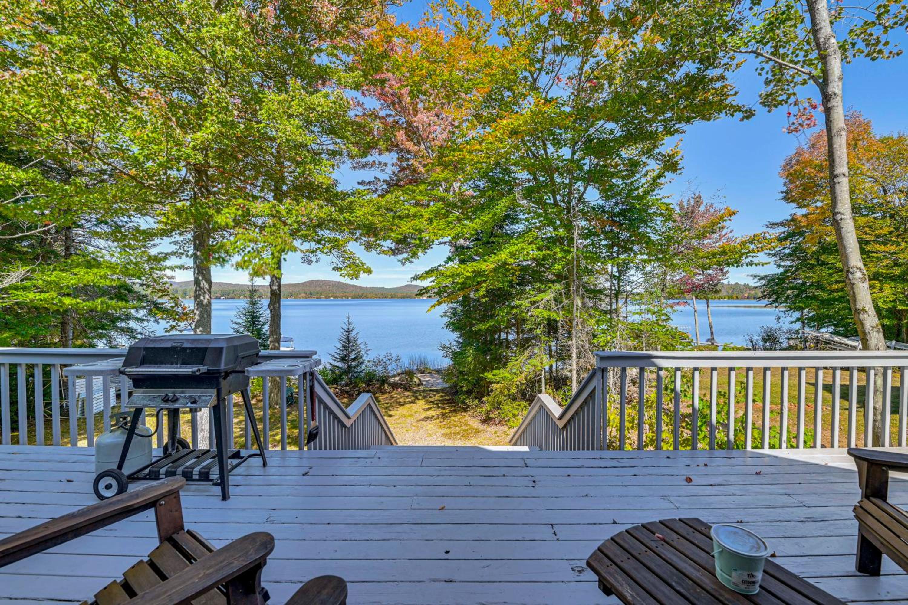 6 Mi to Ski Slopes Oak View Lakefront Home!