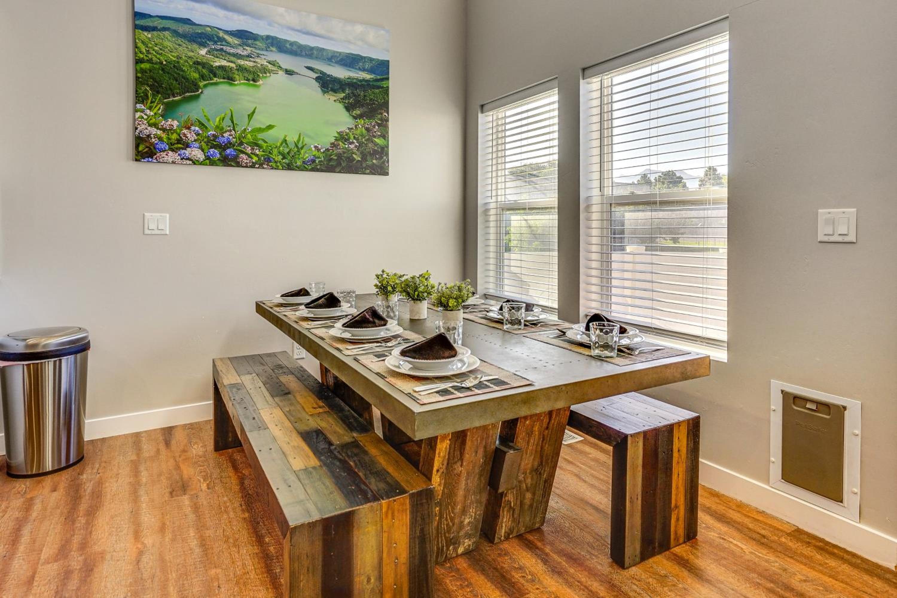 Room to Work and Relax! SLC Townhome with Office, Yard