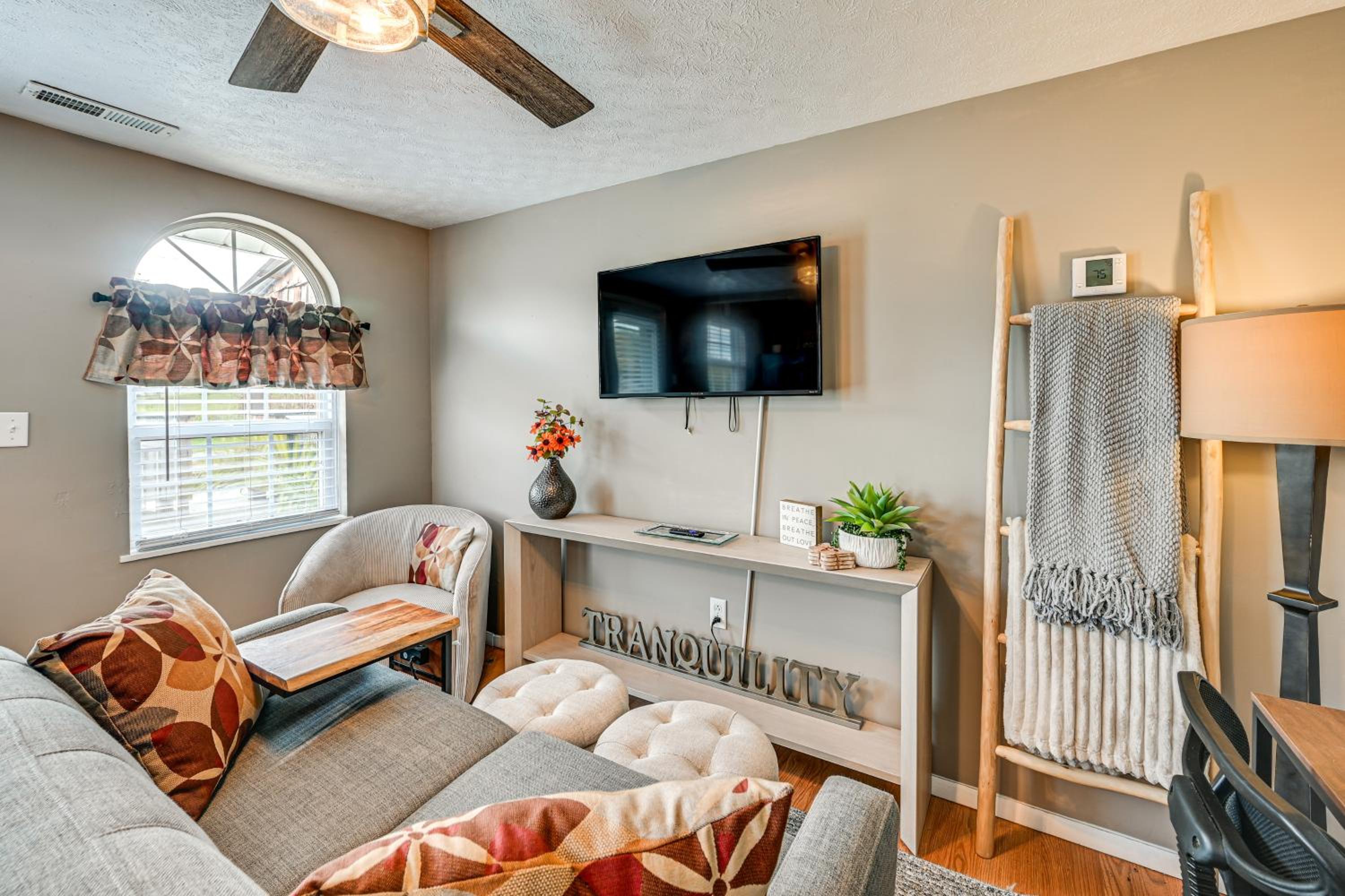5 Mi to Dtwn Somerset! Country Retreat with Gazebo