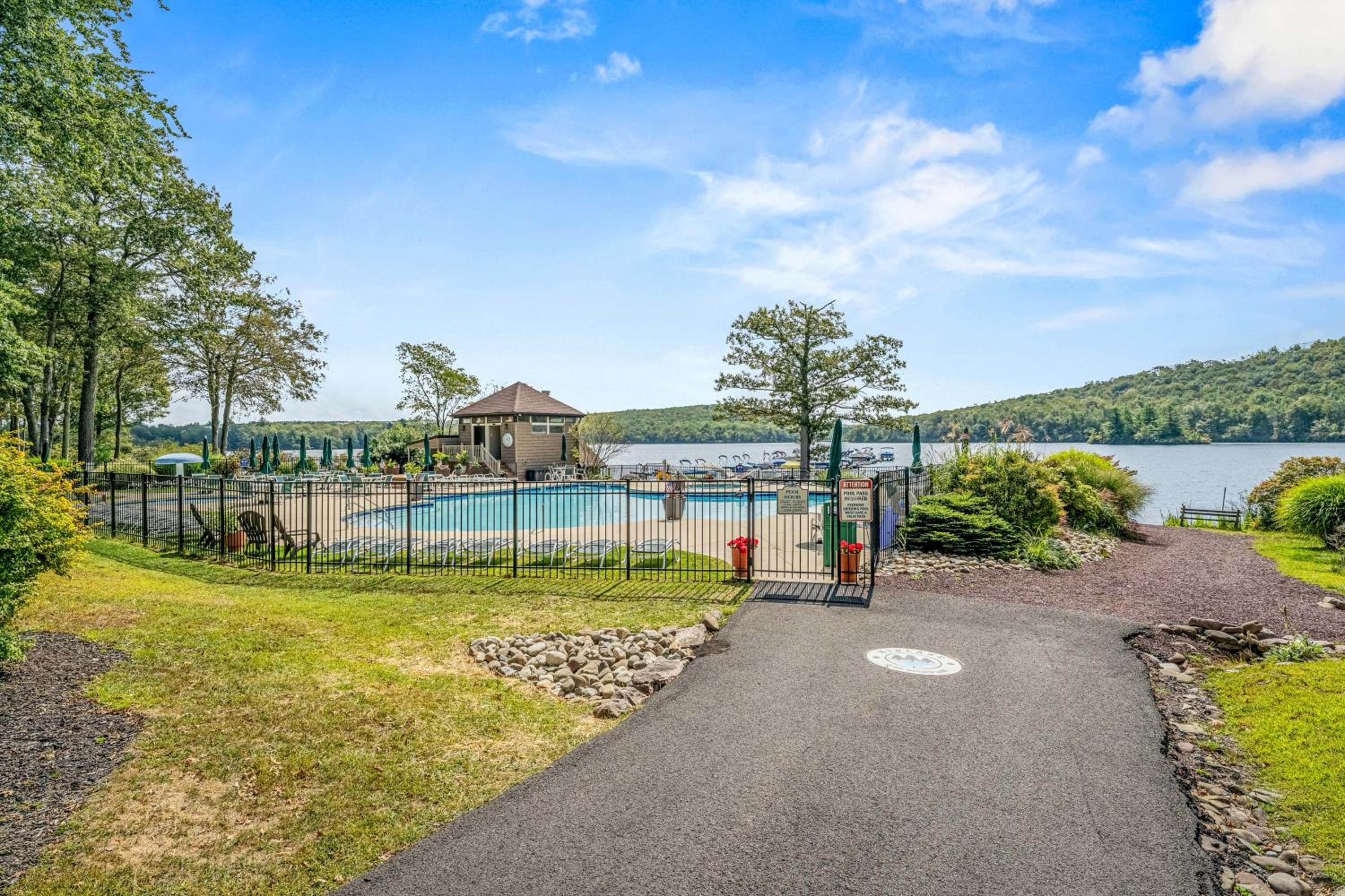 Epic Views and Pool Access! Gem on Big Boulder Lake