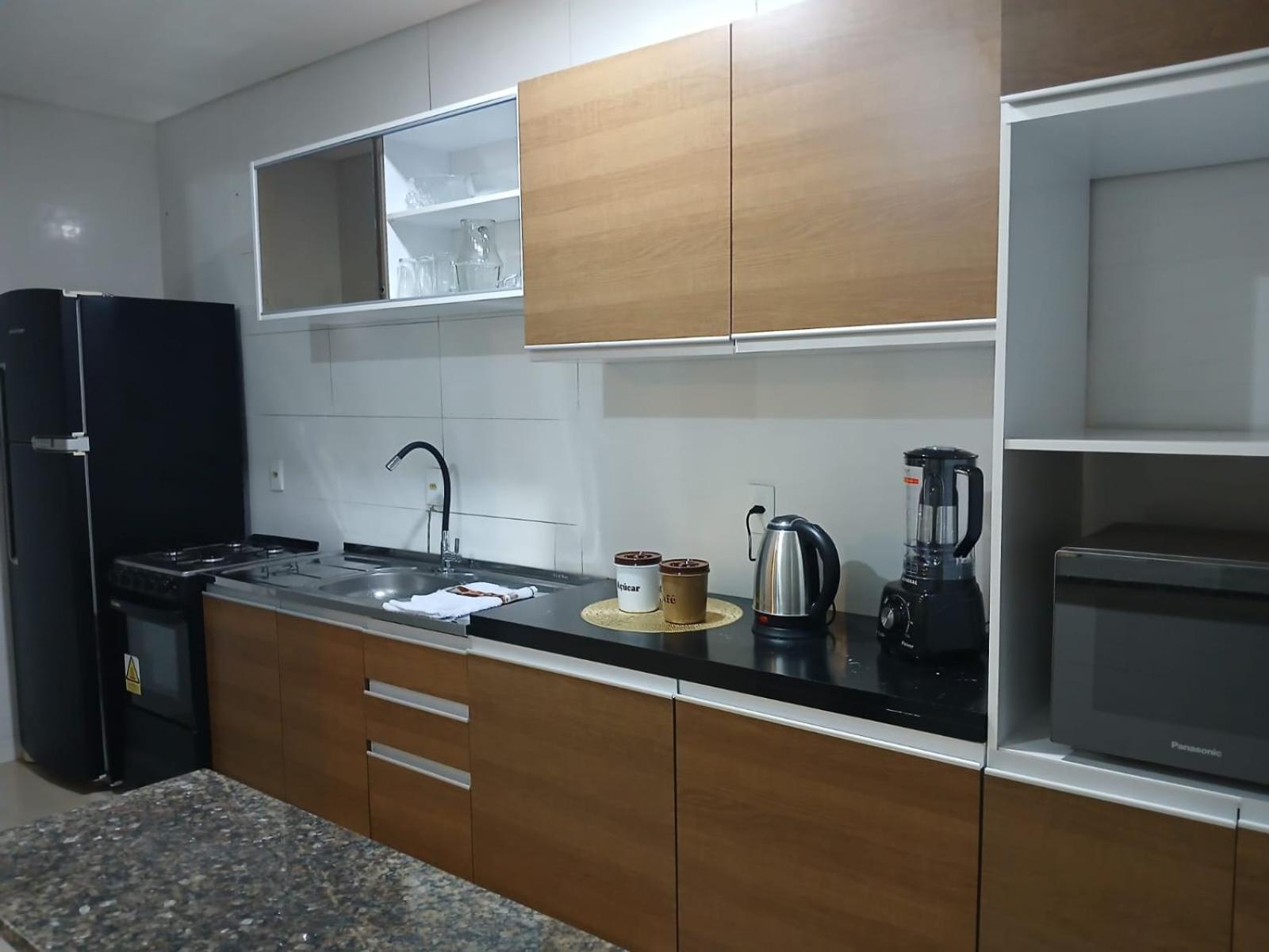 Ótima Localização, com suíte, Garagem coberta