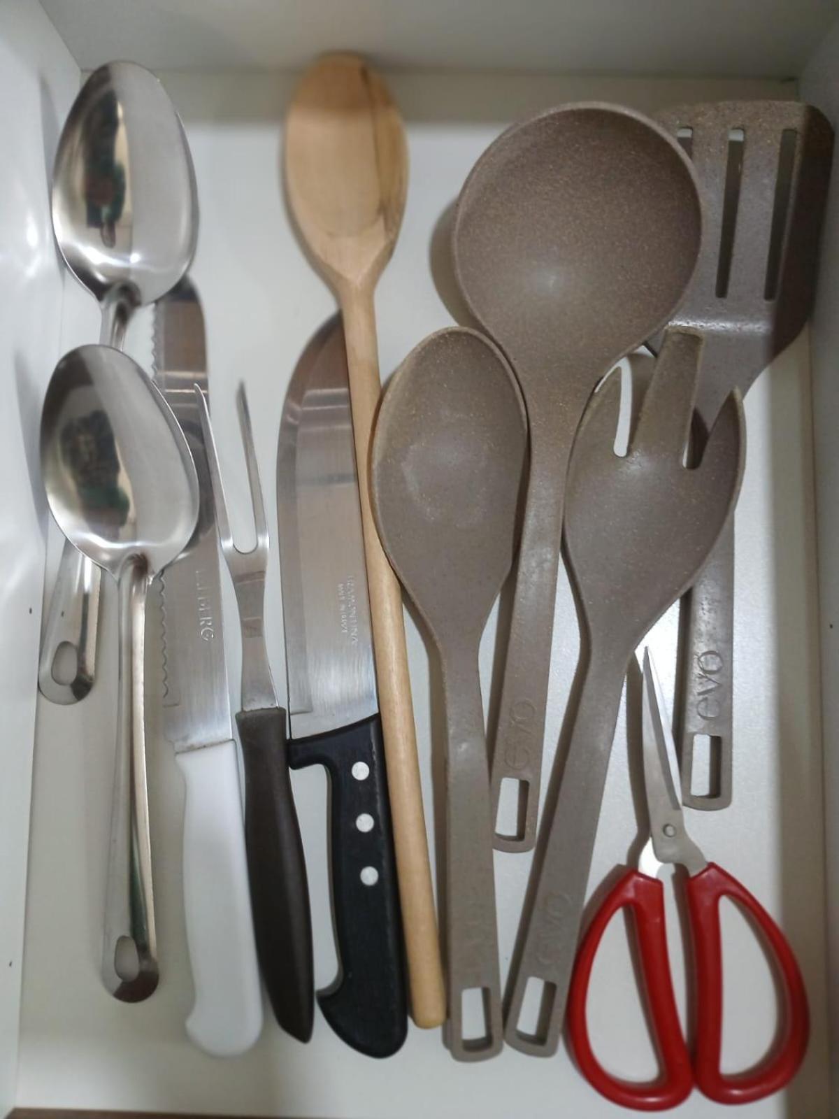 Ótima Localização, com suíte, Garagem coberta