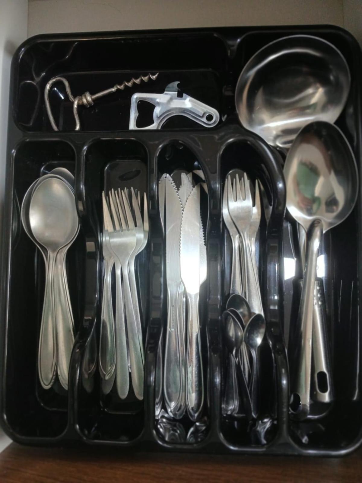 Ótima Localização, com suíte, Garagem coberta