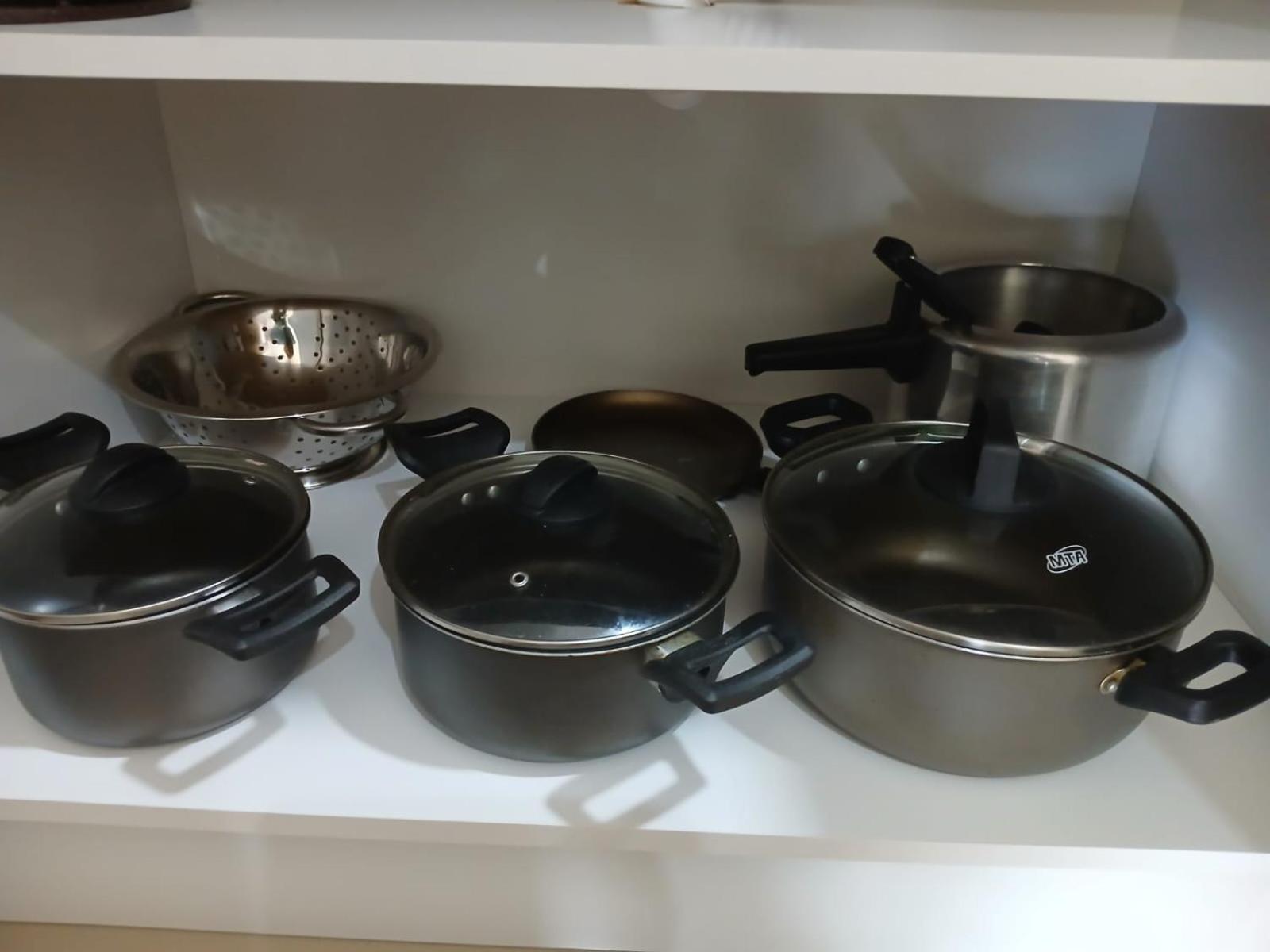 Ótima Localização, com suíte, Garagem coberta