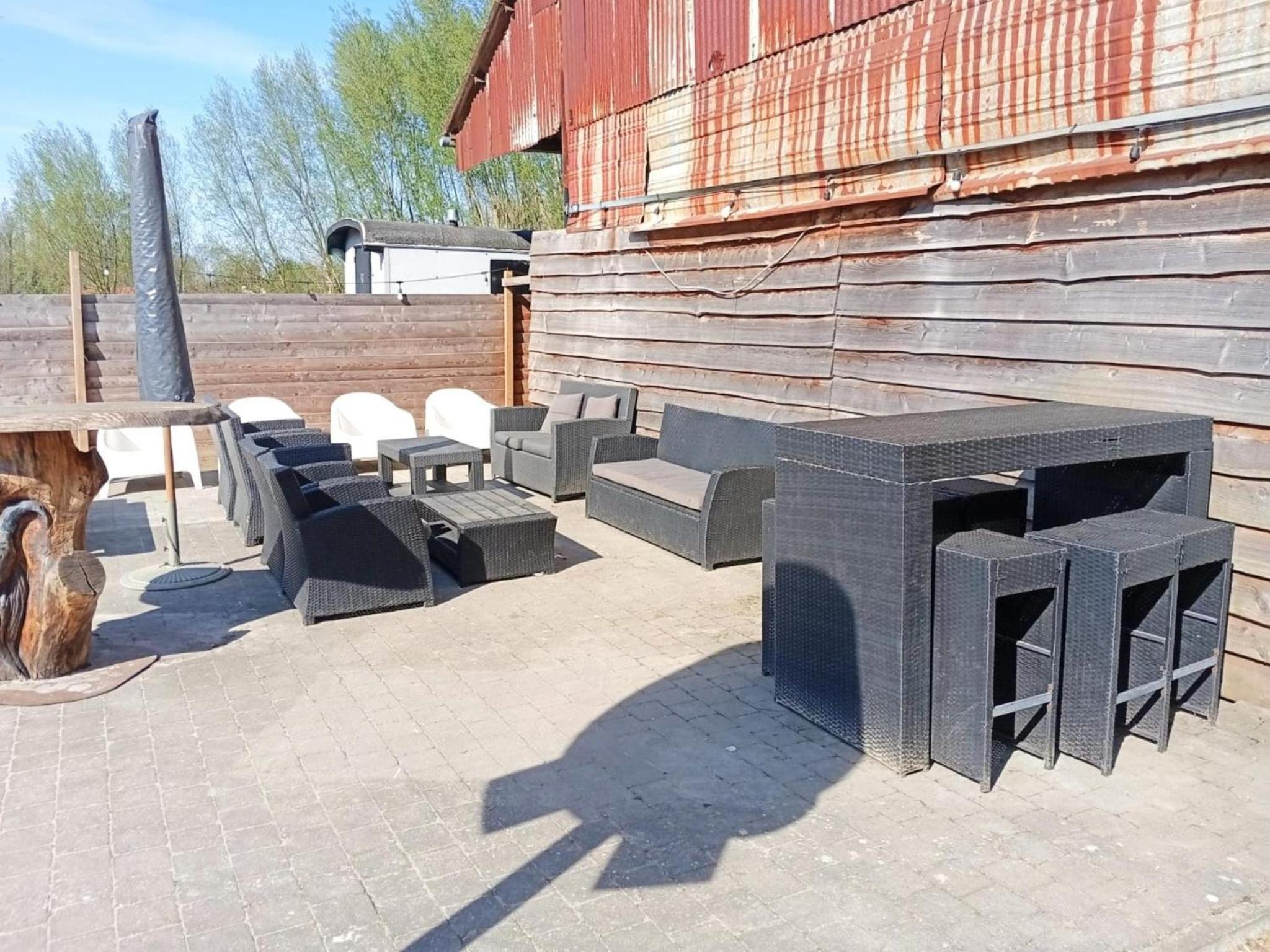 Single-storey holiday home in Heers