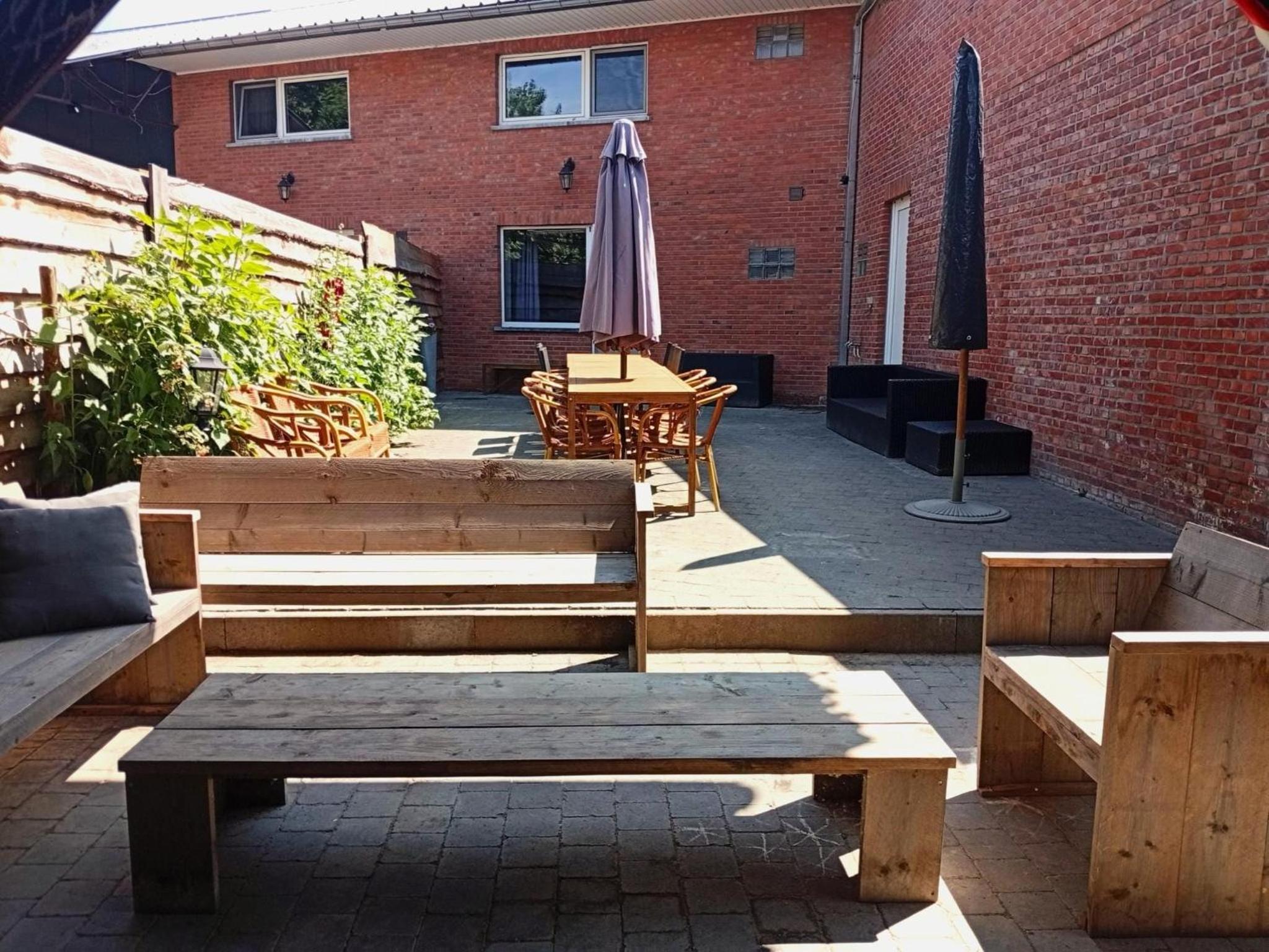 Single-storey holiday home in Heers