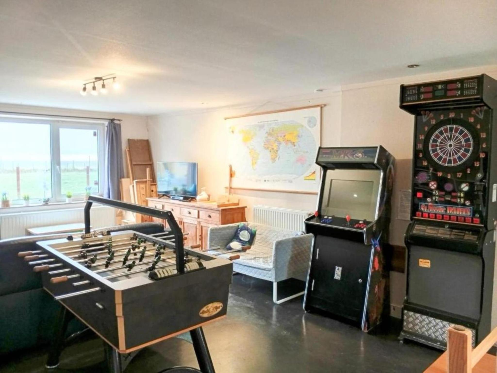 Single-storey holiday home in Heers