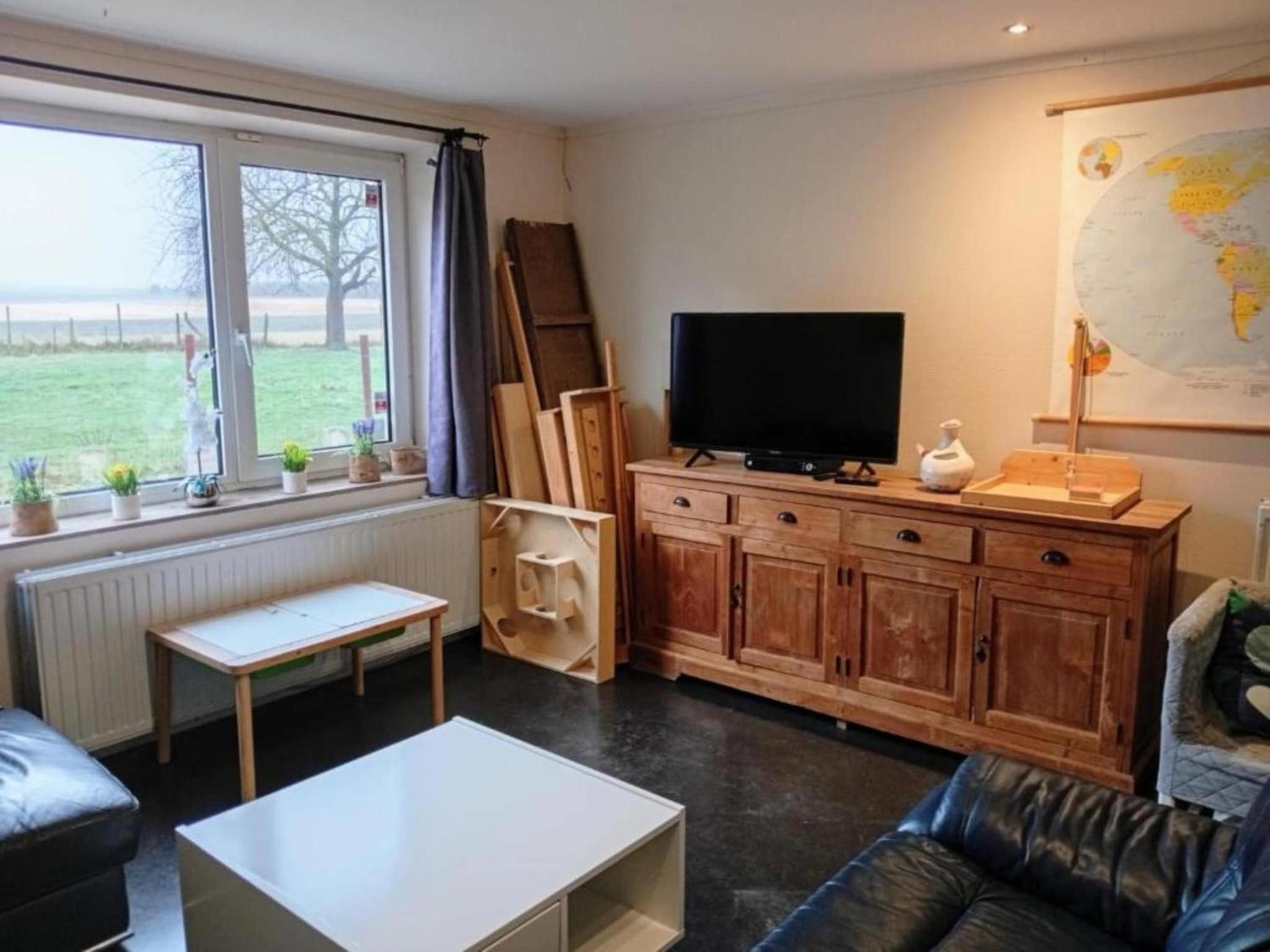 Single-storey holiday home in Heers