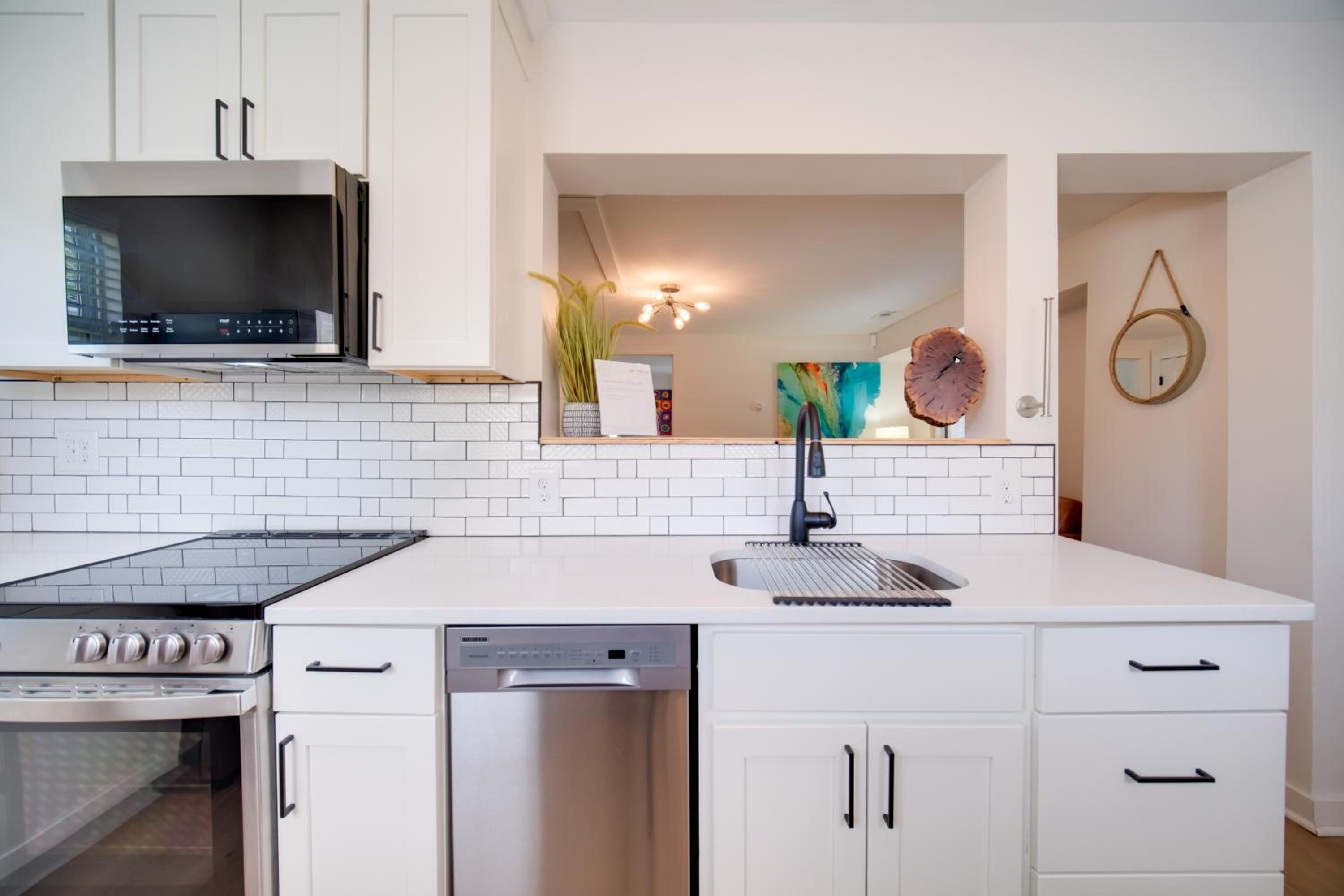 Blue Heron Walk to Kelso Beach! Pet-Friendly Gem