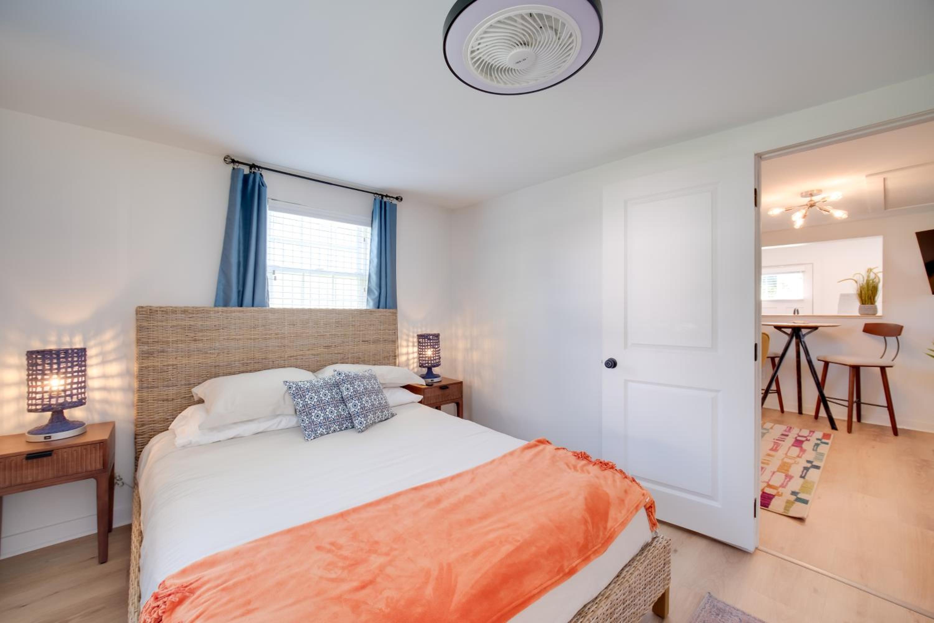 Blue Heron Walk to Kelso Beach! Pet-Friendly Gem