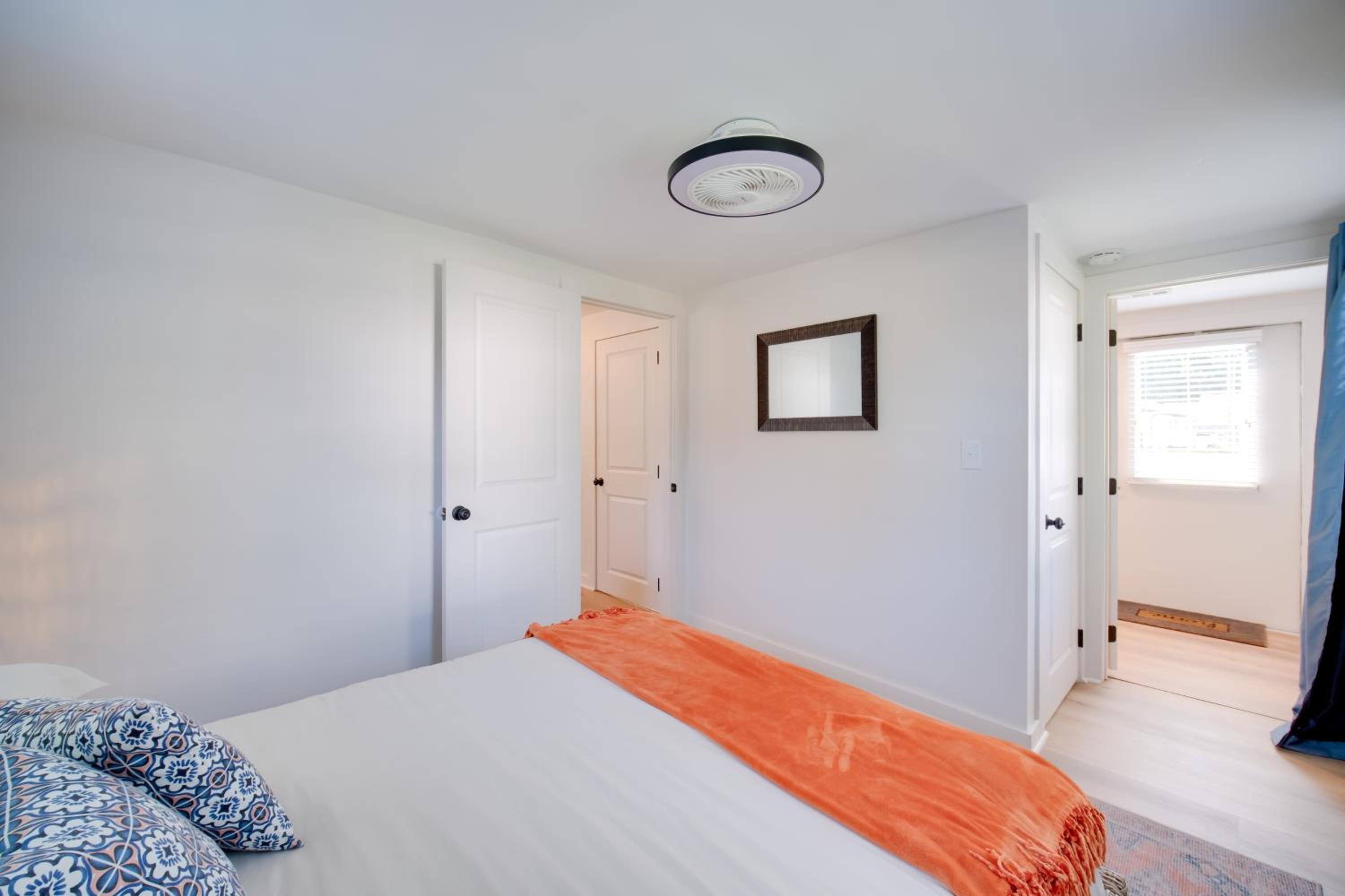 Blue Heron Walk to Kelso Beach! Pet-Friendly Gem