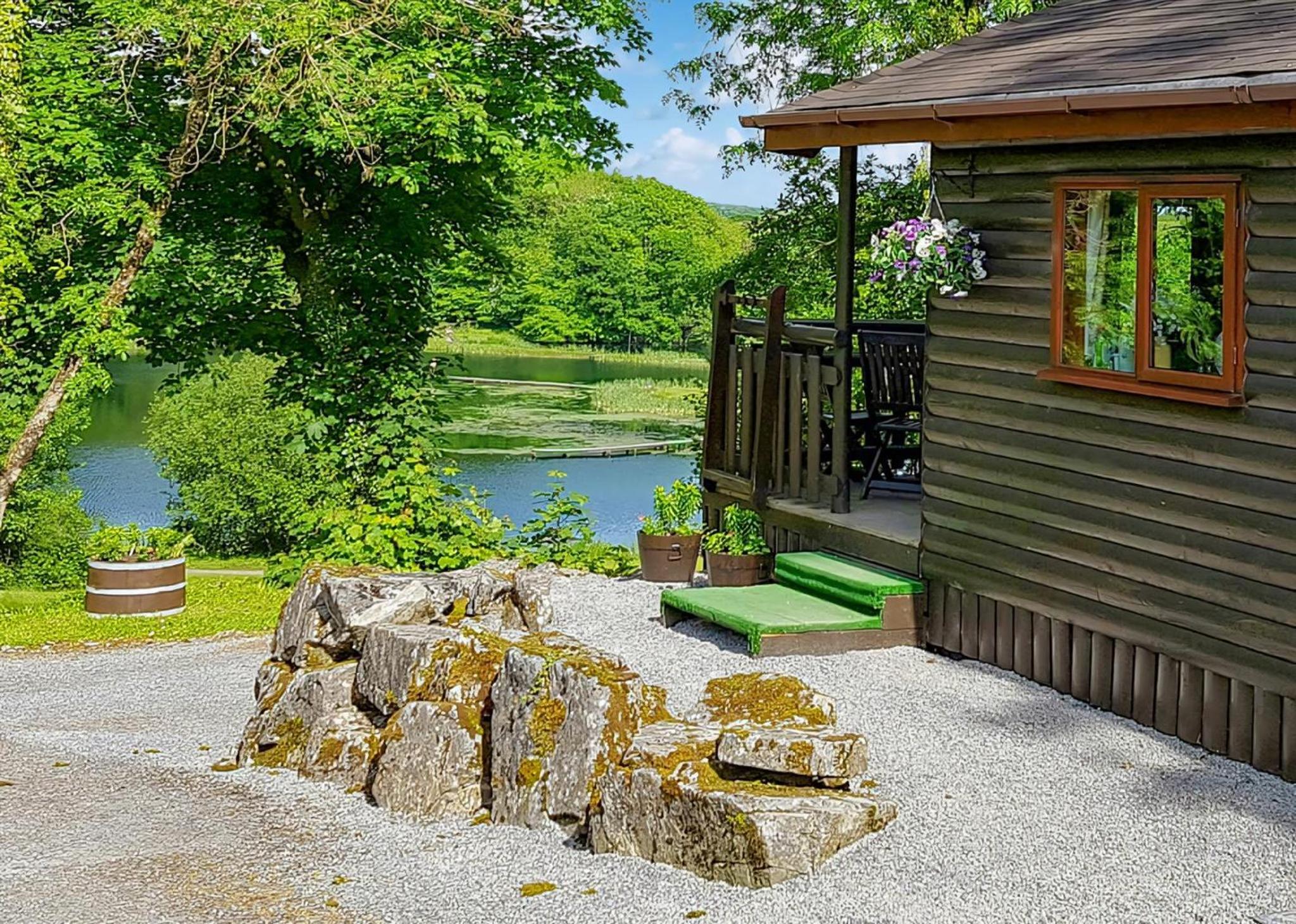 Garnffrwd Cottages