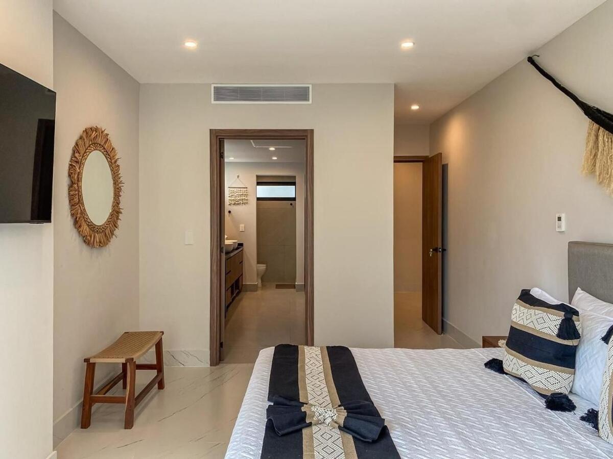 Luxury Retreat in Puerto Cancun with Rooftop Pool