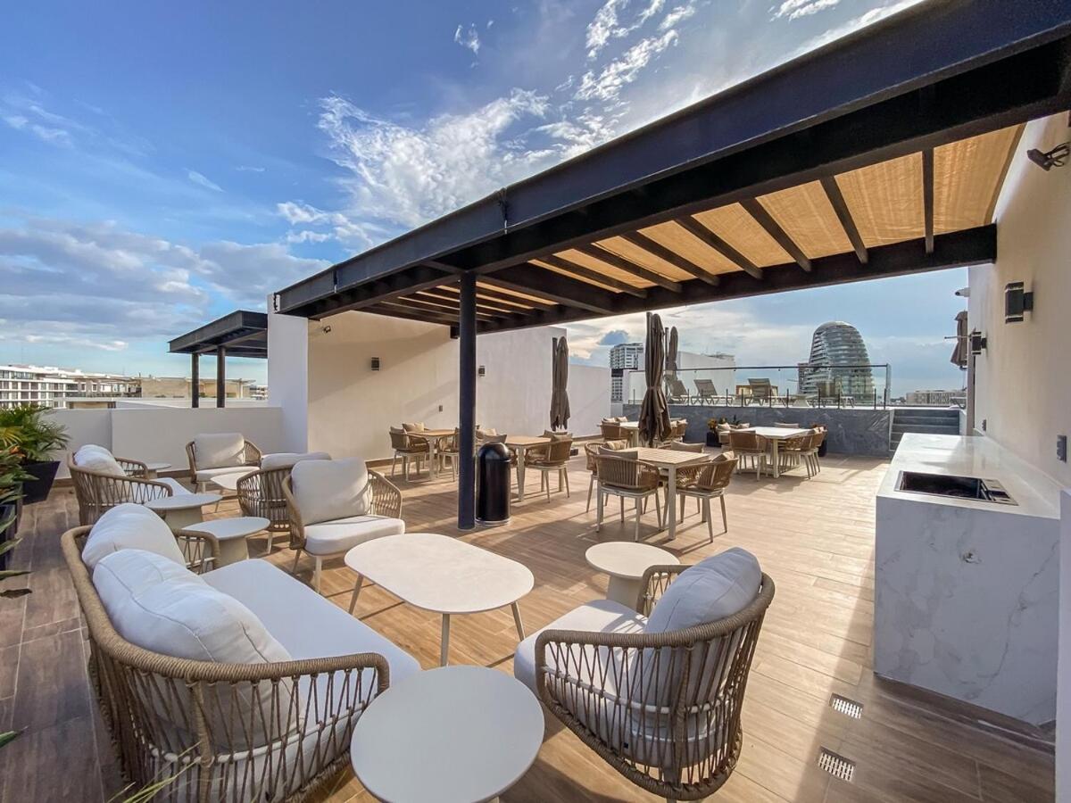 Luxury Retreat in Puerto Cancun with Rooftop Pool