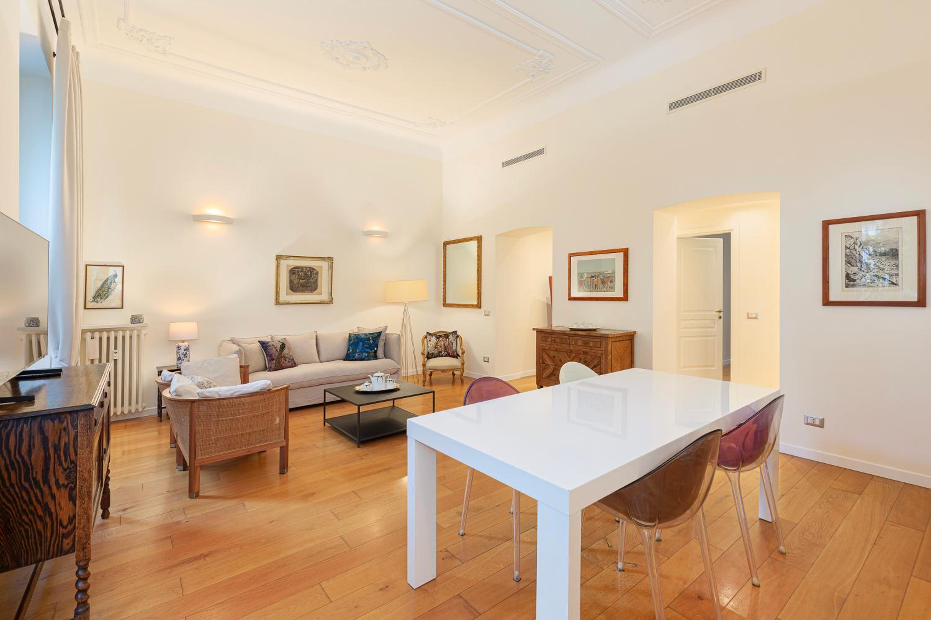 Luxury Apartment Porta Venezia Milan Center